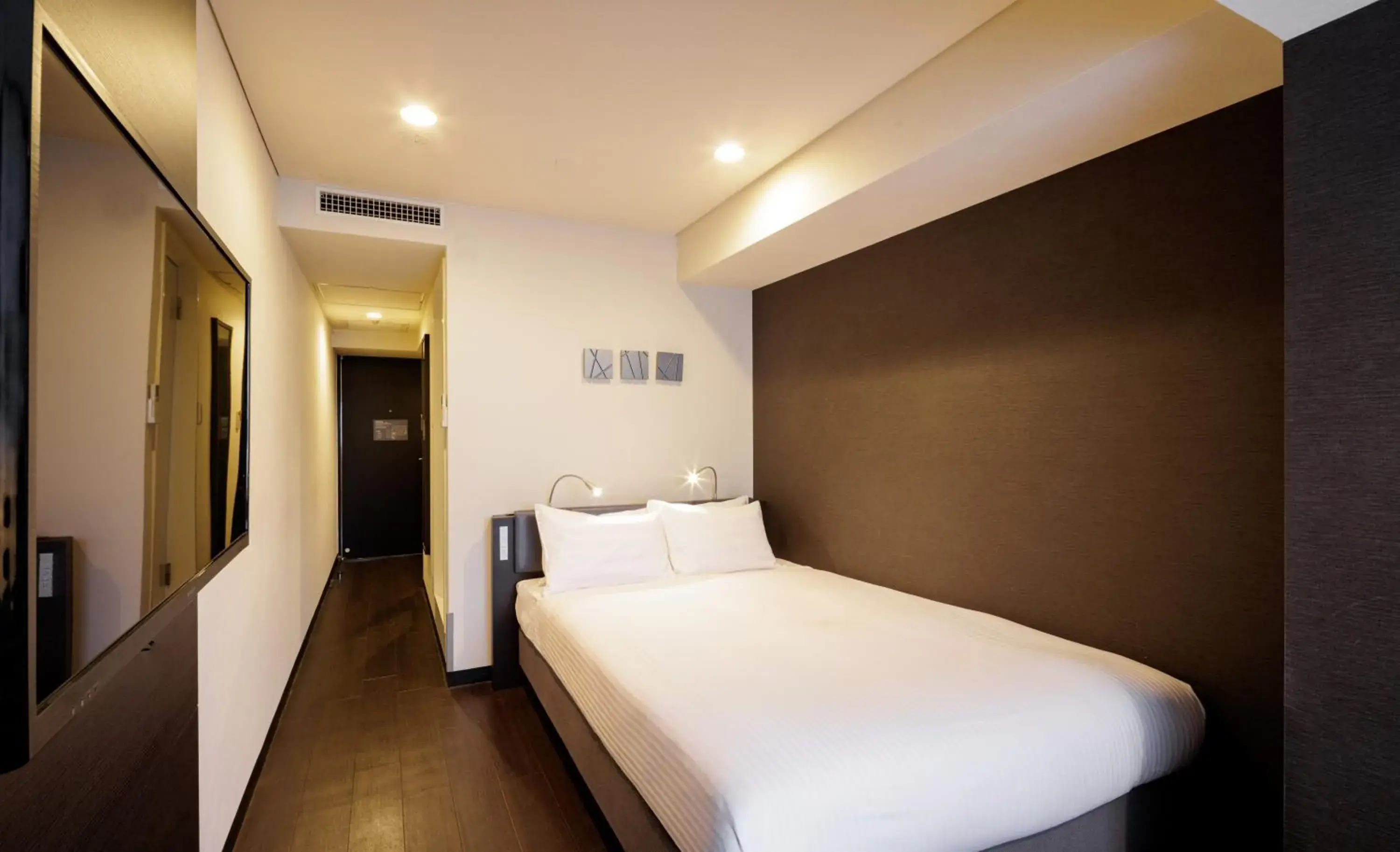 Double Room in HOTEL AMANEK Osaka Namba Double Room in HOTEL AMANEK Osaka Namba