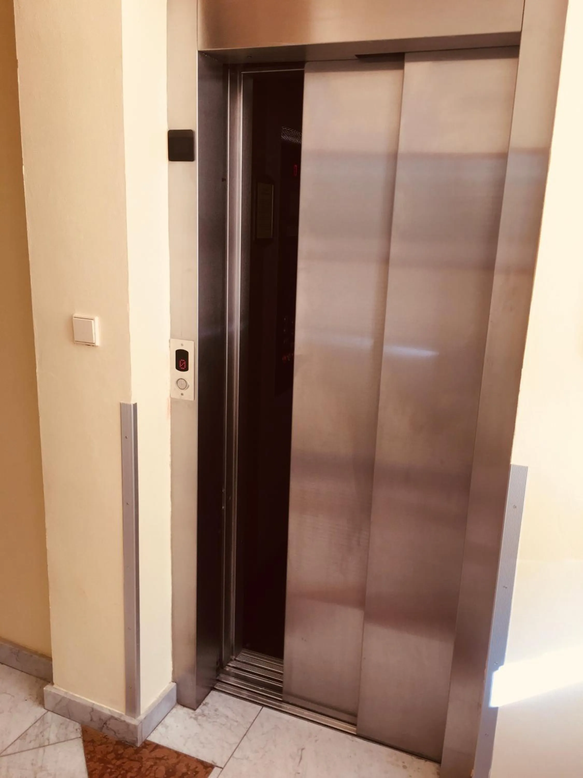 elevator in Ubytovanie KRAS