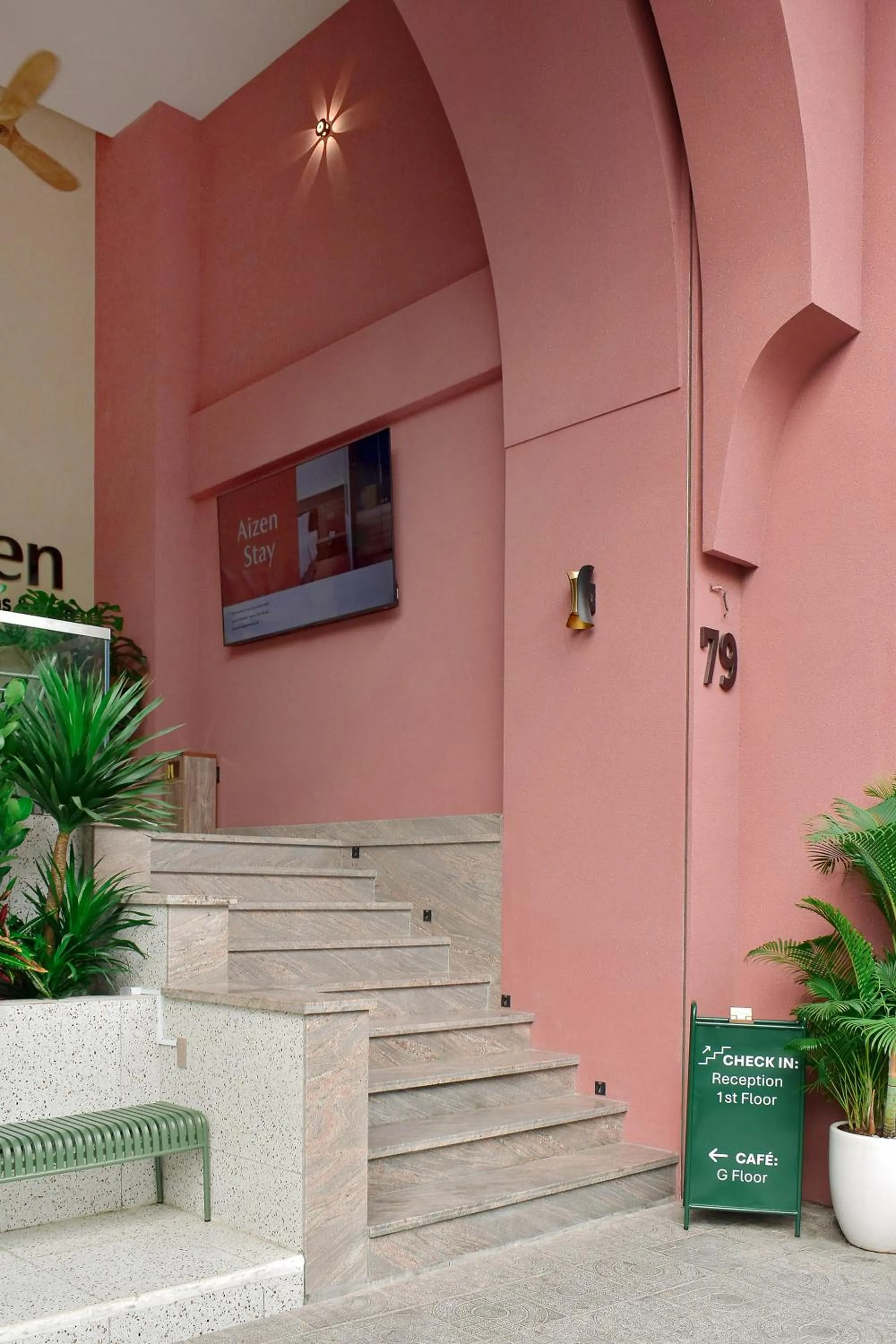 Facade/entrance in Aizen Stay - District 1