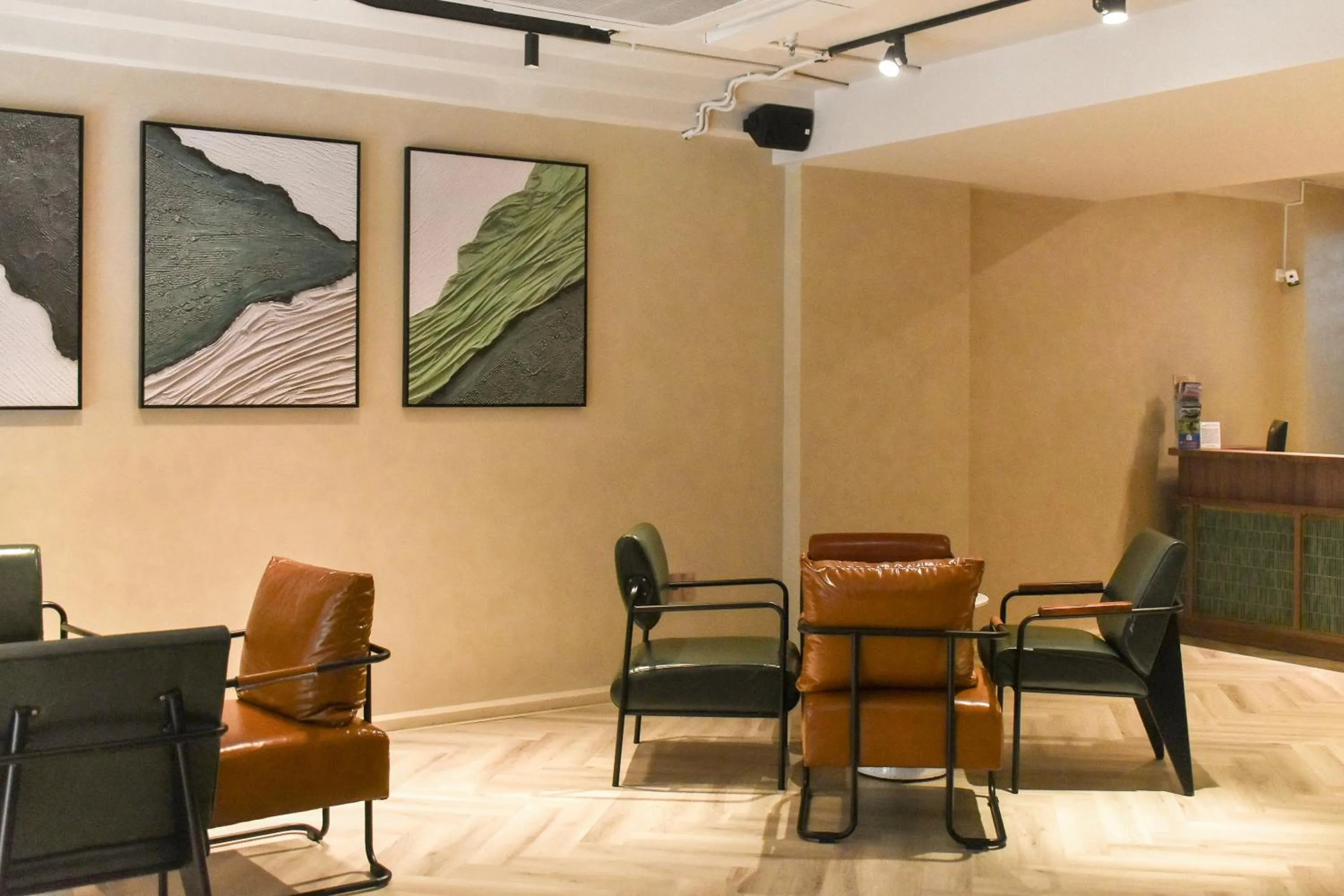 furniture in Aizen Stay - District 1