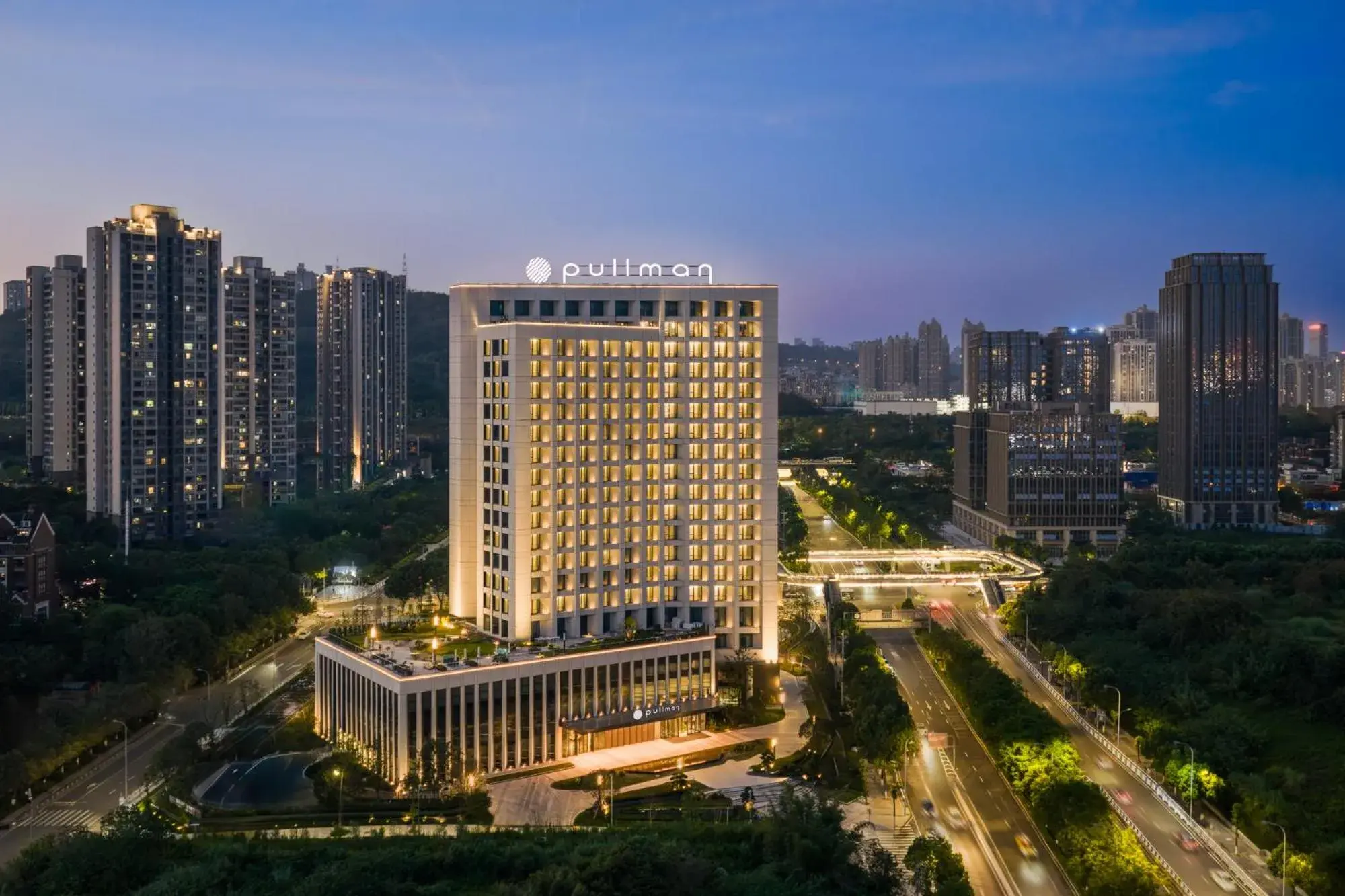 Property building in Pullman Chongqing Xiyue Property building in Pullman Chongqing Xiyue