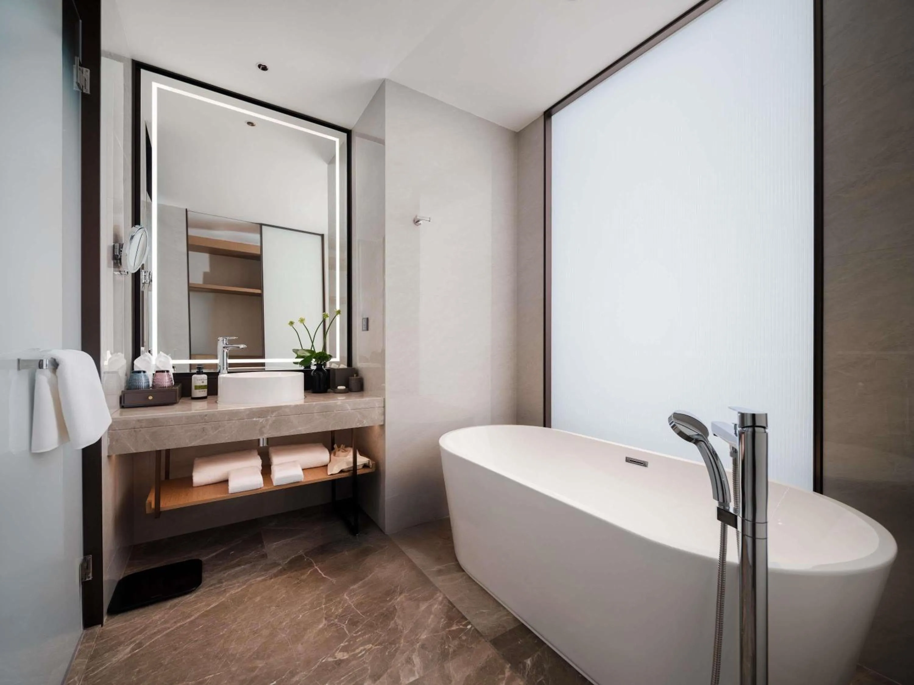 Bedroom in Pullman Chongqing Xiyue