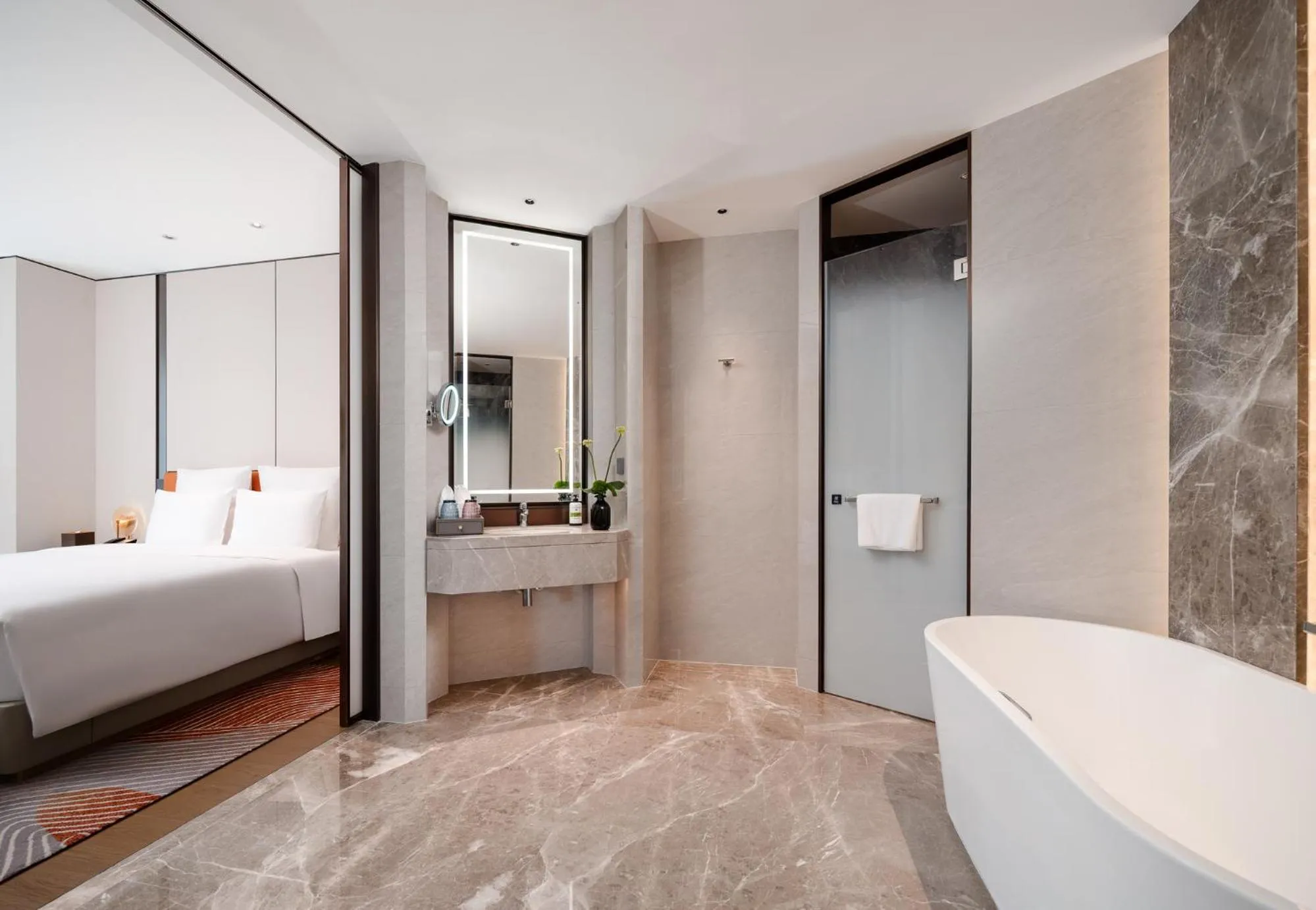 Bathroom, Bed in Pullman Chongqing Xiyue