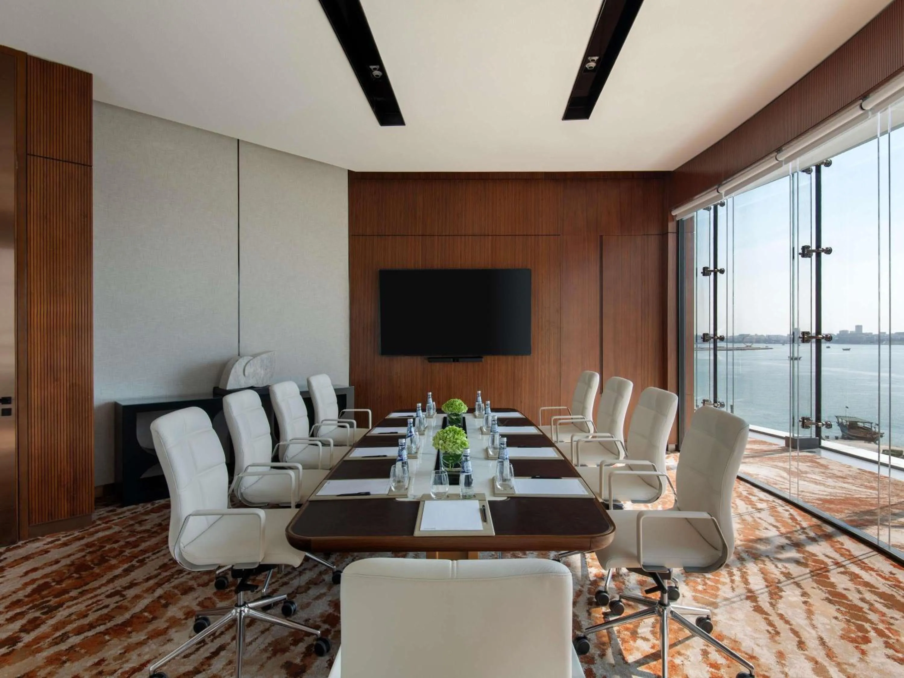 Meeting/conference room in Swissôtel Corniche Park Towers Doha