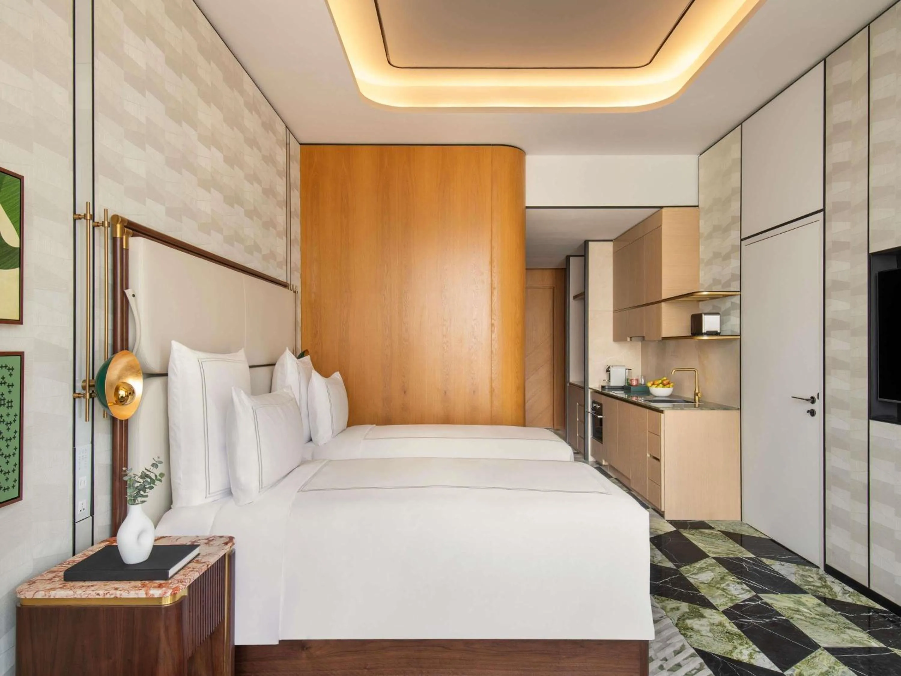 Bedroom, Bed in Swissôtel Corniche Park Towers Doha