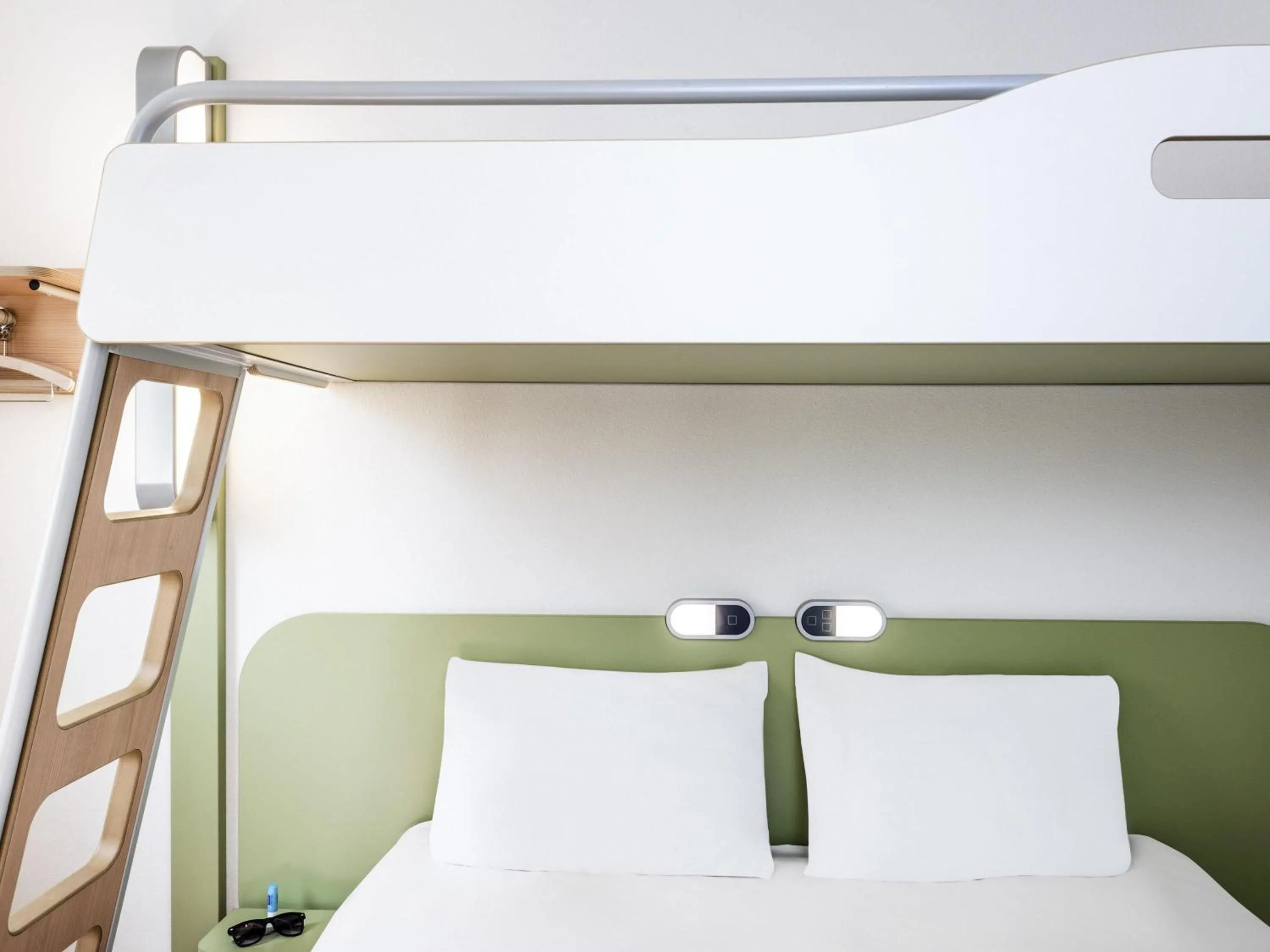 Bedroom, Bed in ibis budget Paris Coeur d'Orly Airport