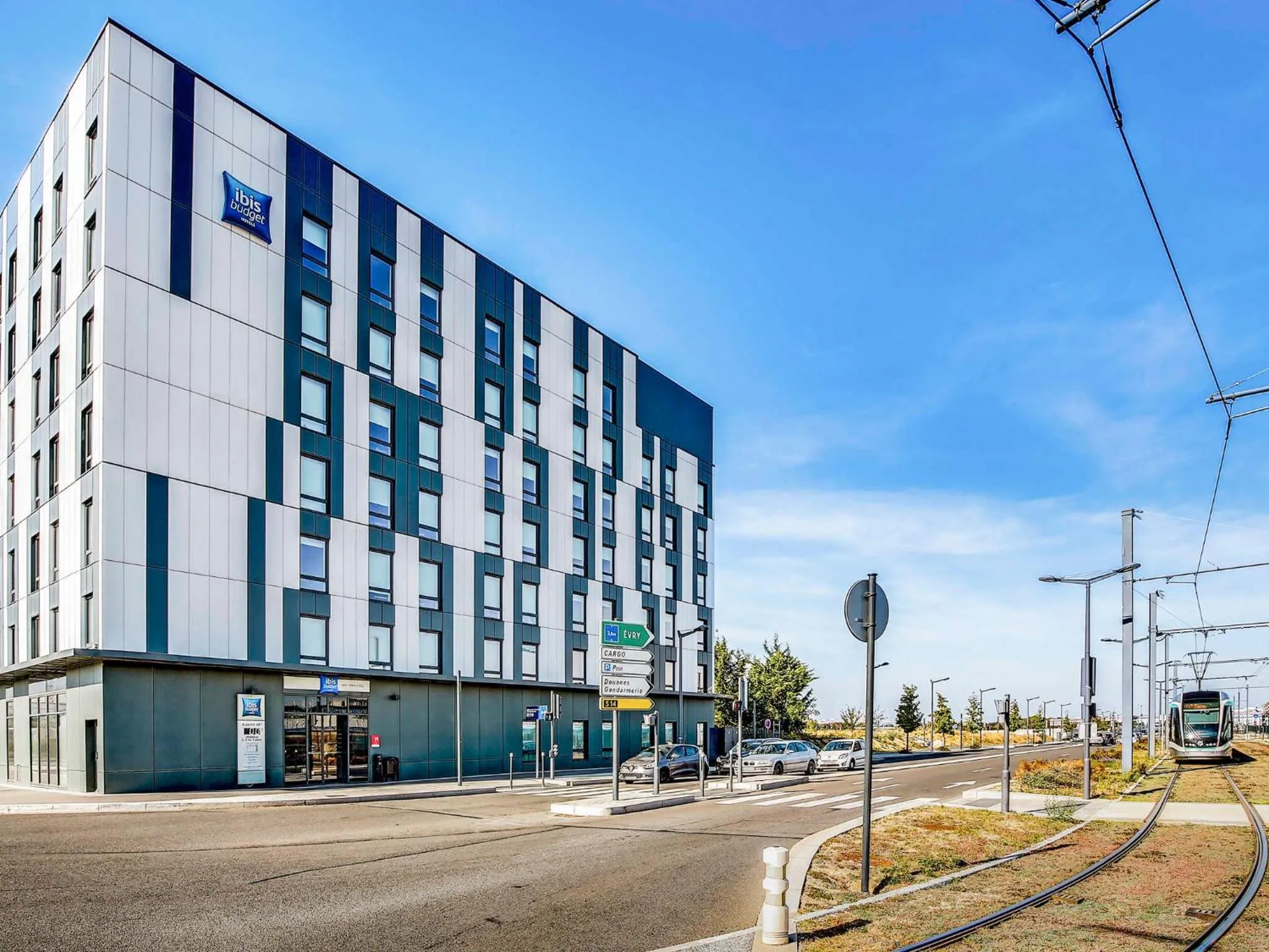 Property building in ibis budget Paris Coeur d'Orly Airport