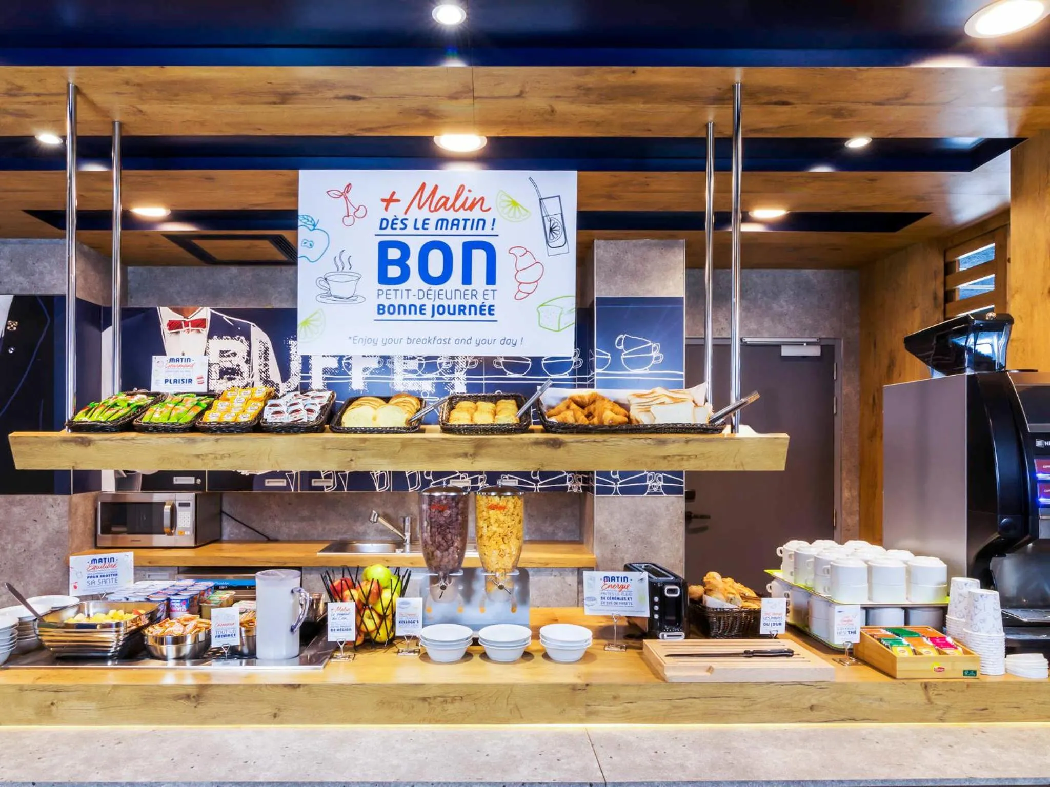 Buffet breakfast in ibis budget Paris Coeur d'Orly Airport