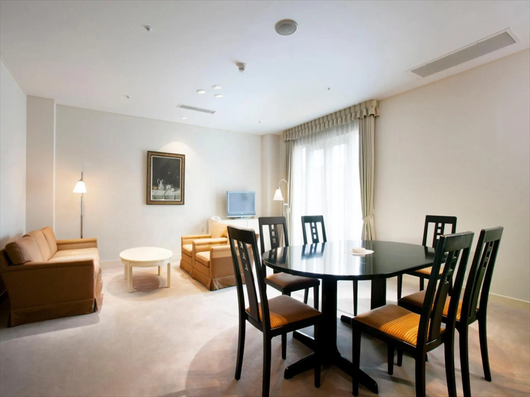 Photo of the whole room in Yugashima Golf Club & Hotel Resort