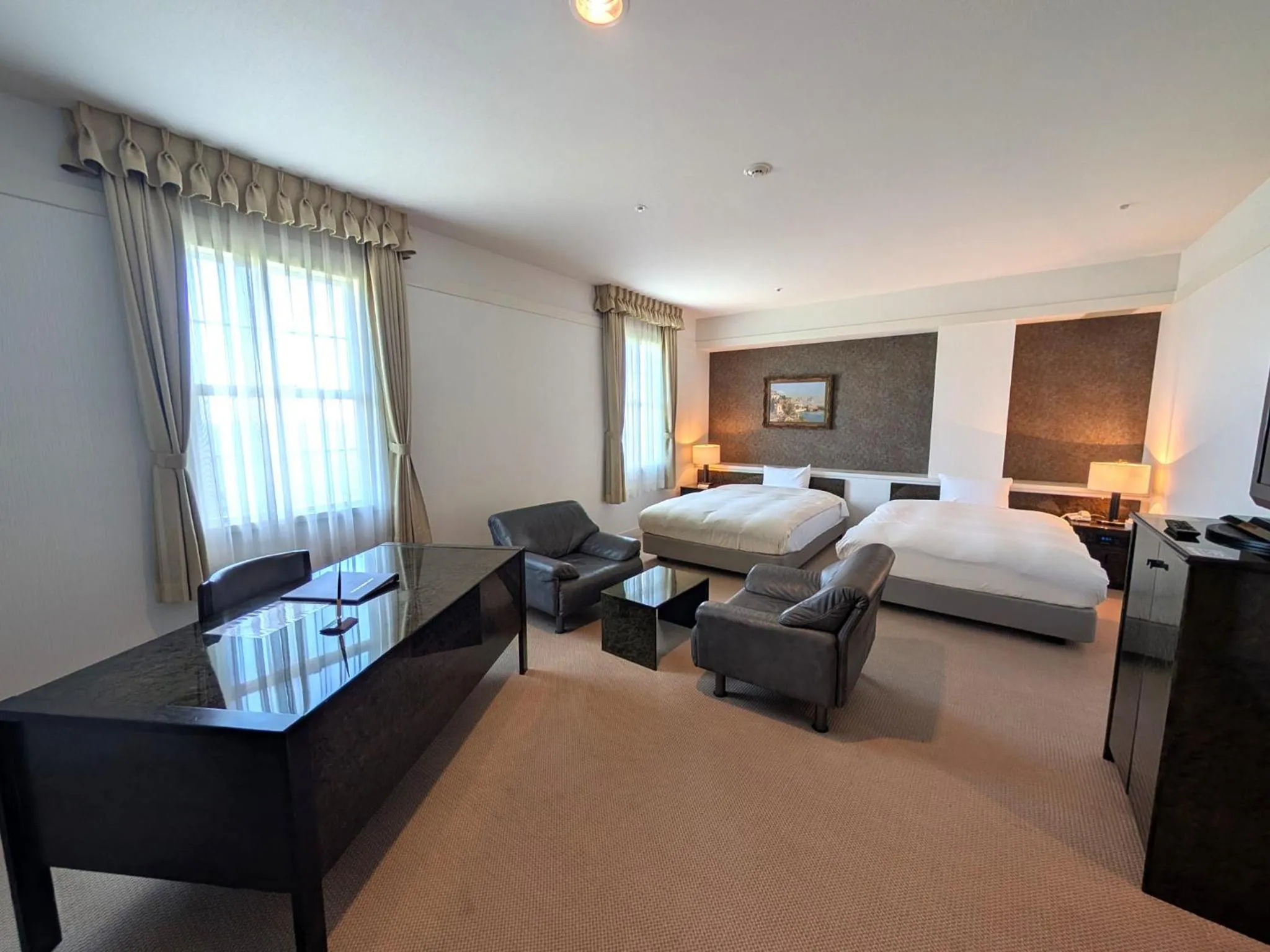Bed in Yugashima Golf Club & Hotel Resort