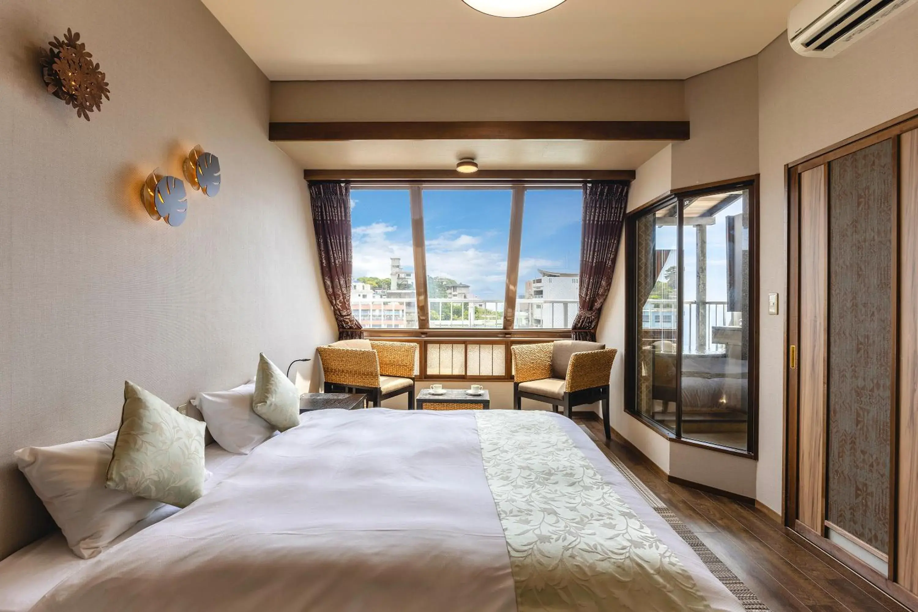 Photo of the whole room, Bed in Shinyu no Yado SAZANA Photo of the whole room, Bed in Shinyu no Yado SAZANA