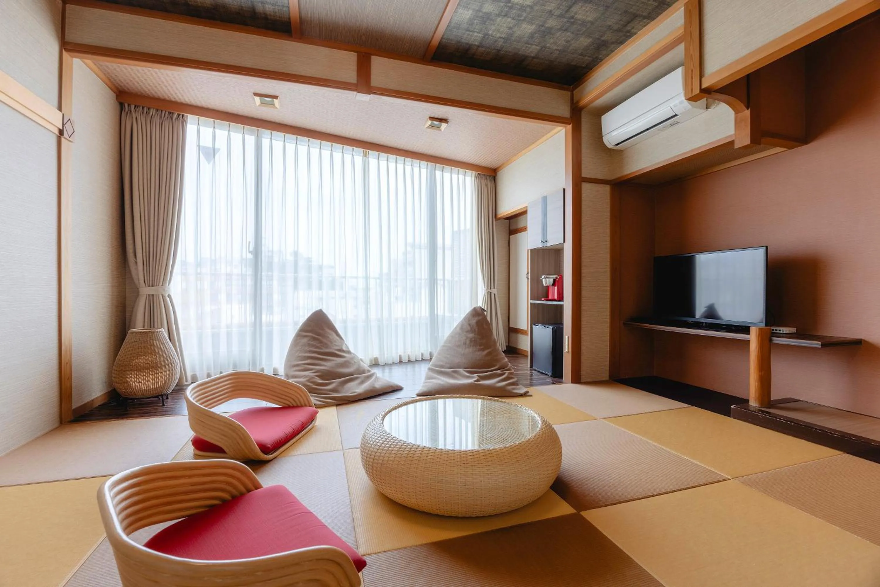 Photo of the whole room in Shinyu no Yado SAZANA