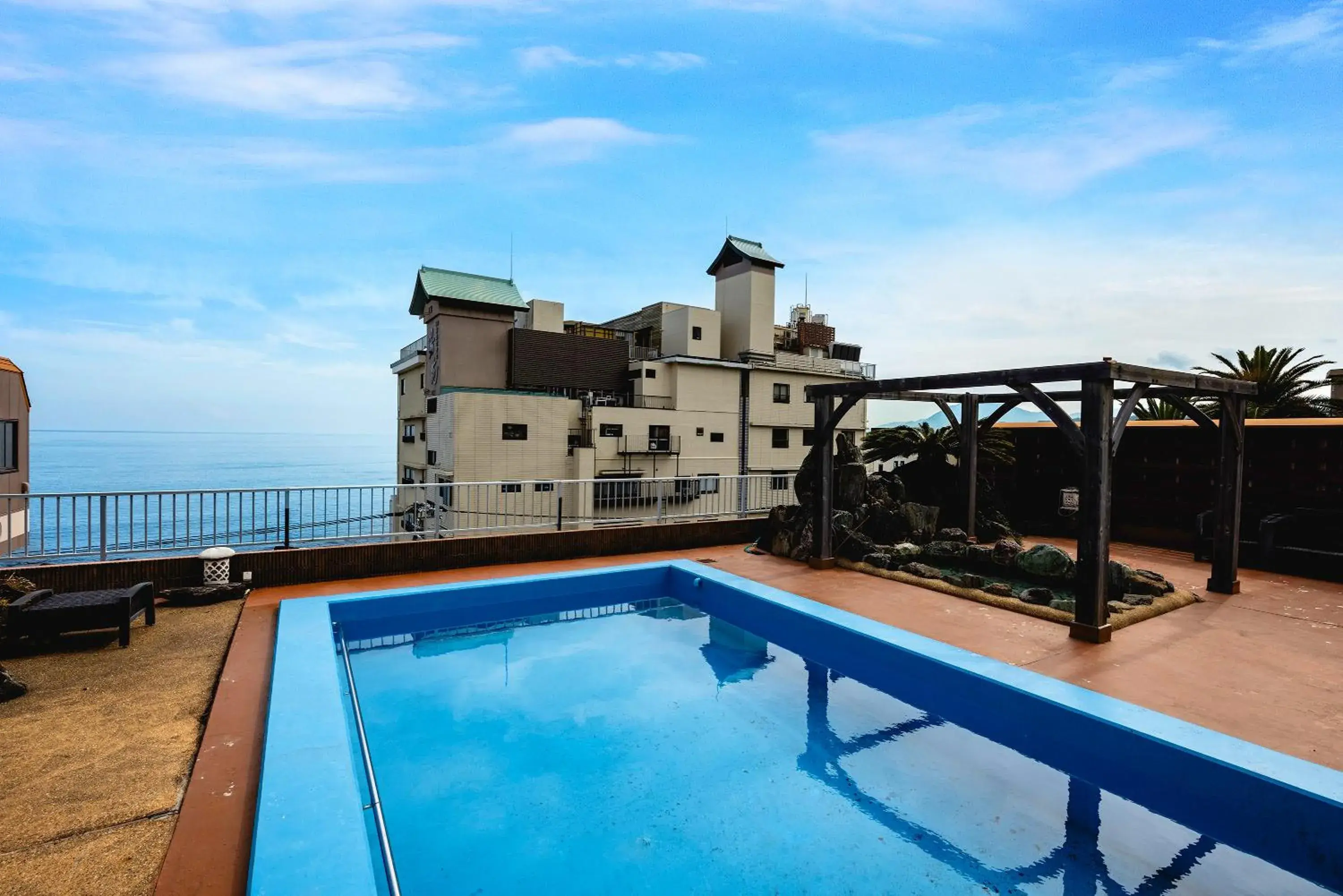 Pool view in Shinyu no Yado SAZANA Pool view in Shinyu no Yado SAZANA