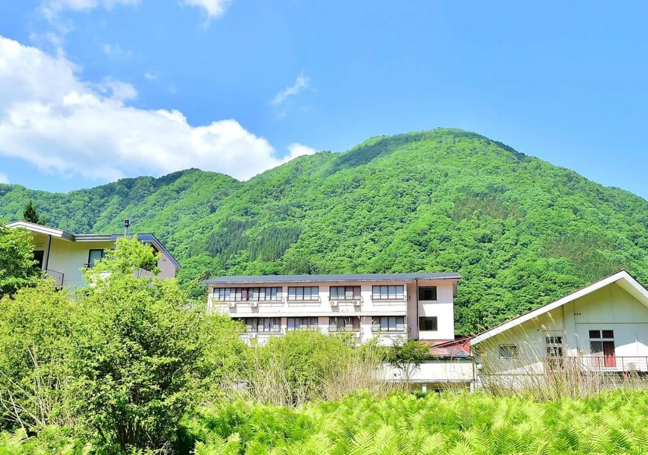 Property building in 筋肉と自然と遊ぶ宿 田島館