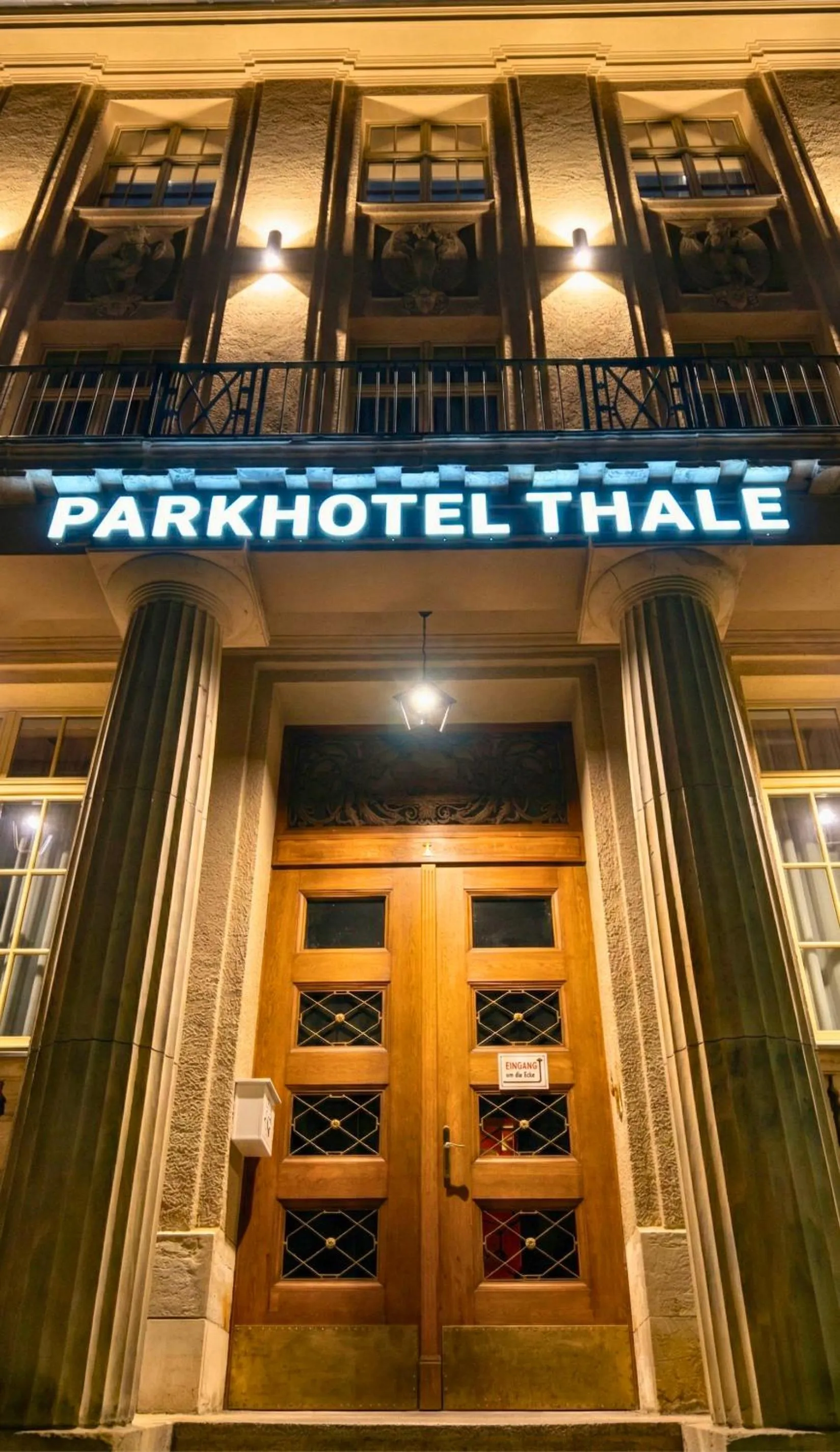 Facade/entrance in H24 Parkhotel Thale