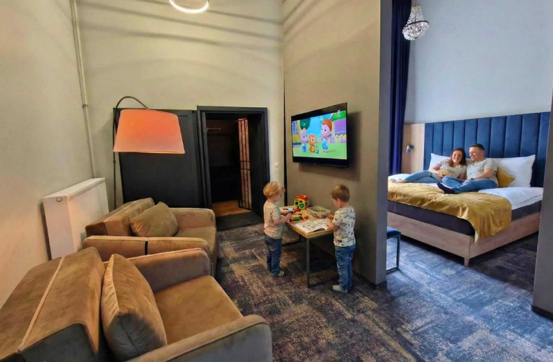 People, Bed in H24 Parkhotel Thale