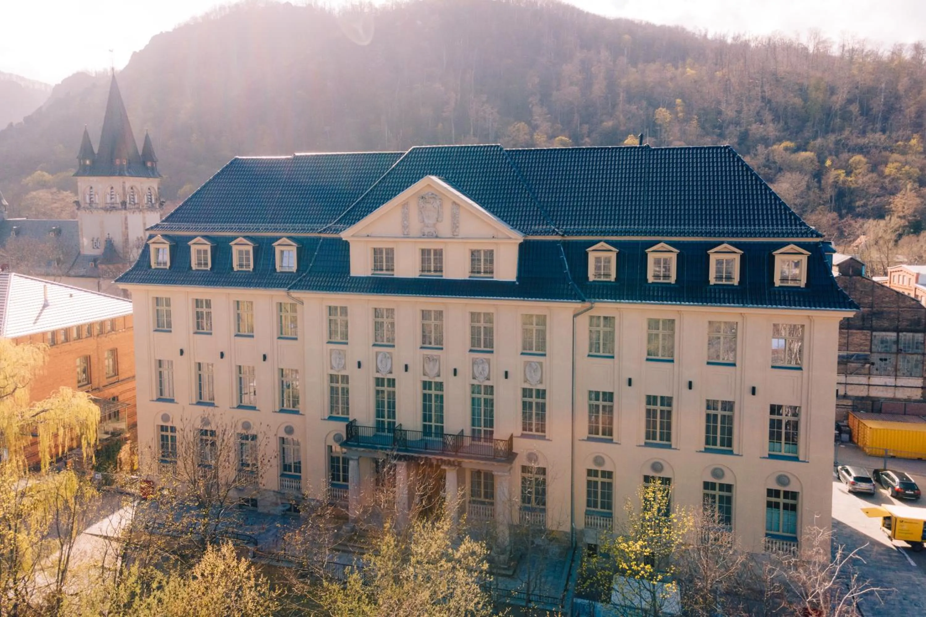 Property building in H24 Parkhotel Thale