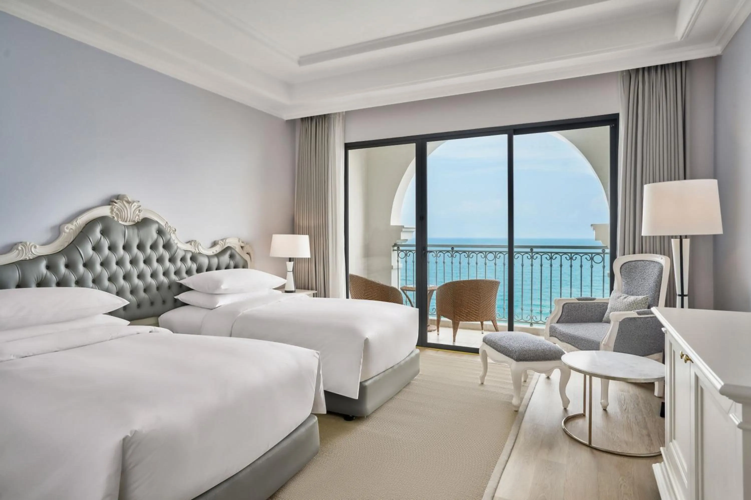 Photo of the whole room, Bed in Sheraton Phu Quoc Long Beach Resort