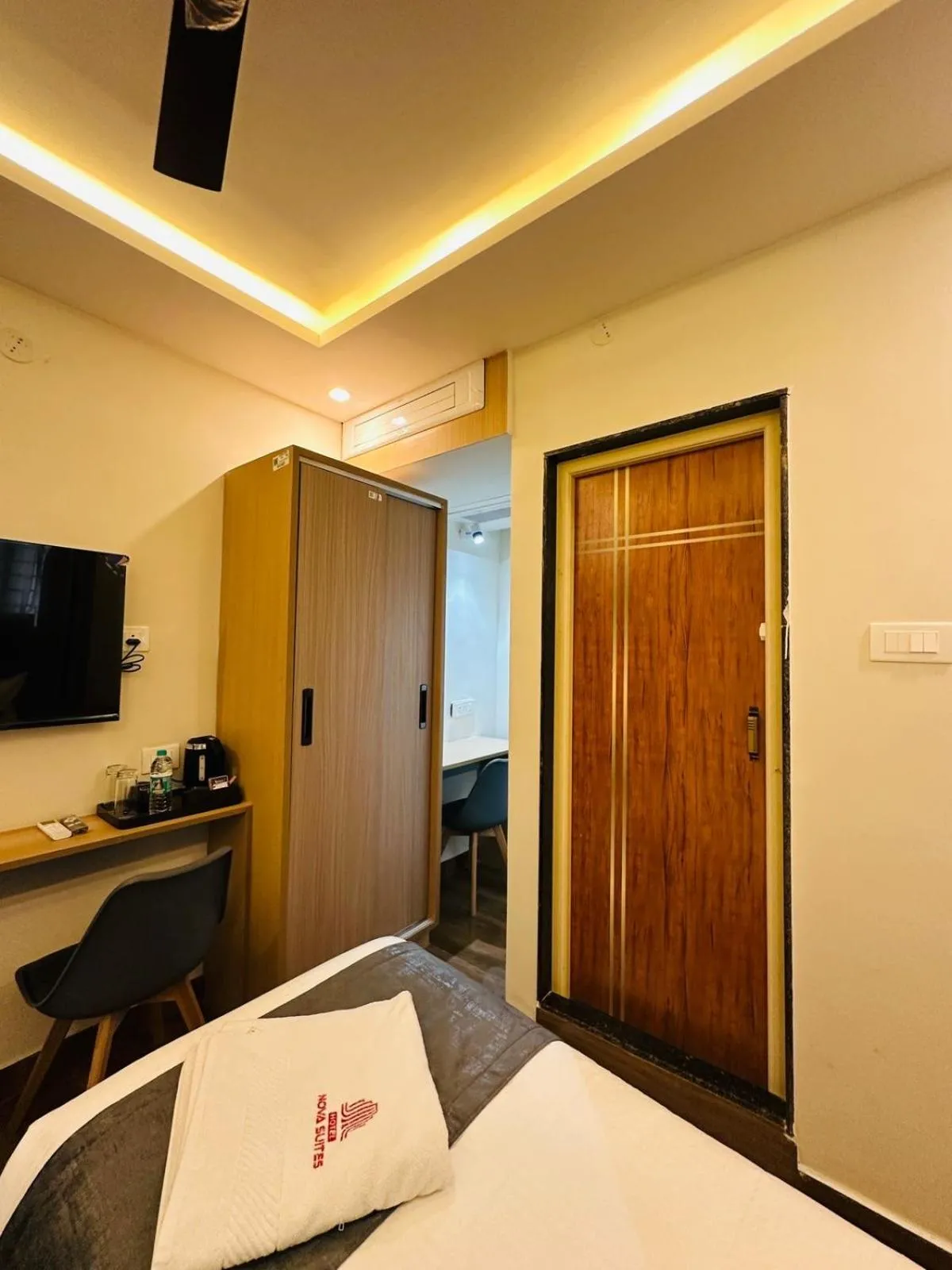 Bed in Hotel Nova Suites, Bellandur Gate, Sarjapur Road