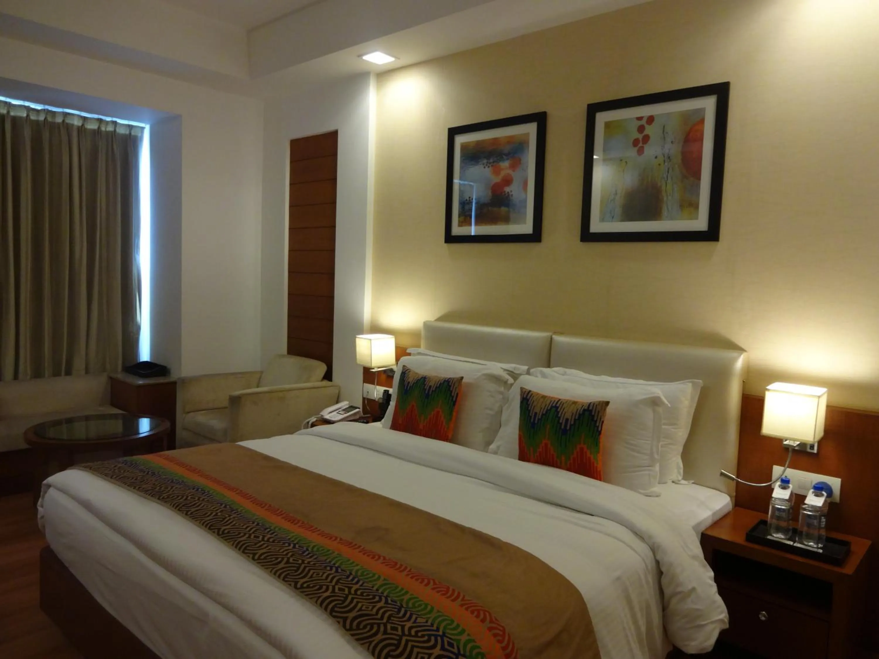 Photo of the whole room, Bed in Fortune Park Orange, Sidhrawali, Gurugram - Member ITC Hotels' Group
