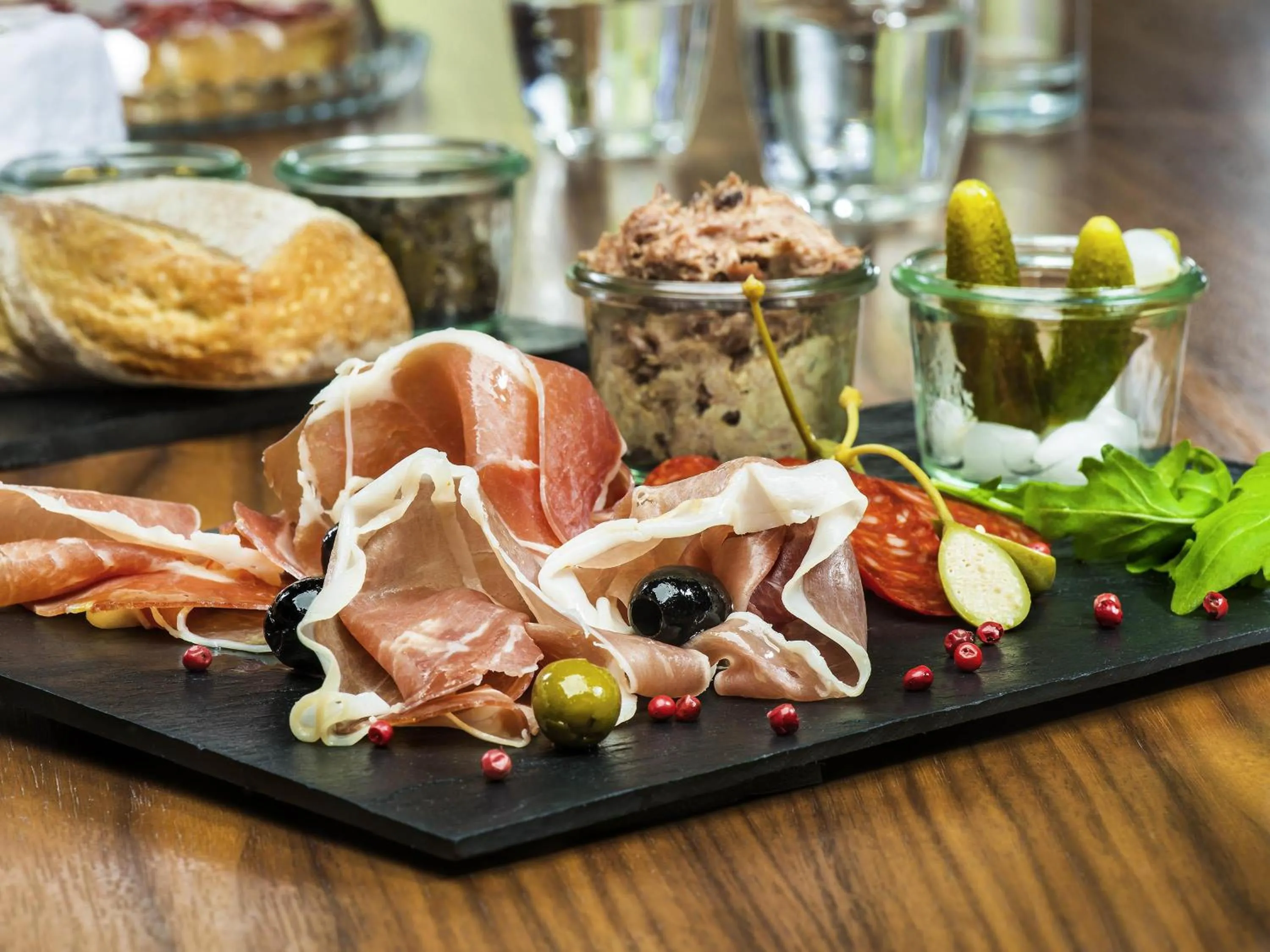 Lounge or bar in Mercure Warszawa Grand