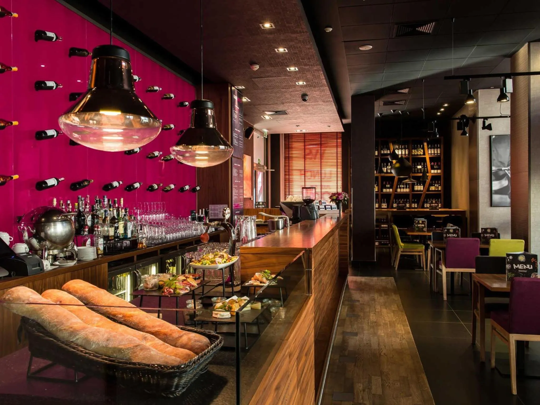 Restaurant/places to eat in Mercure Warszawa Grand