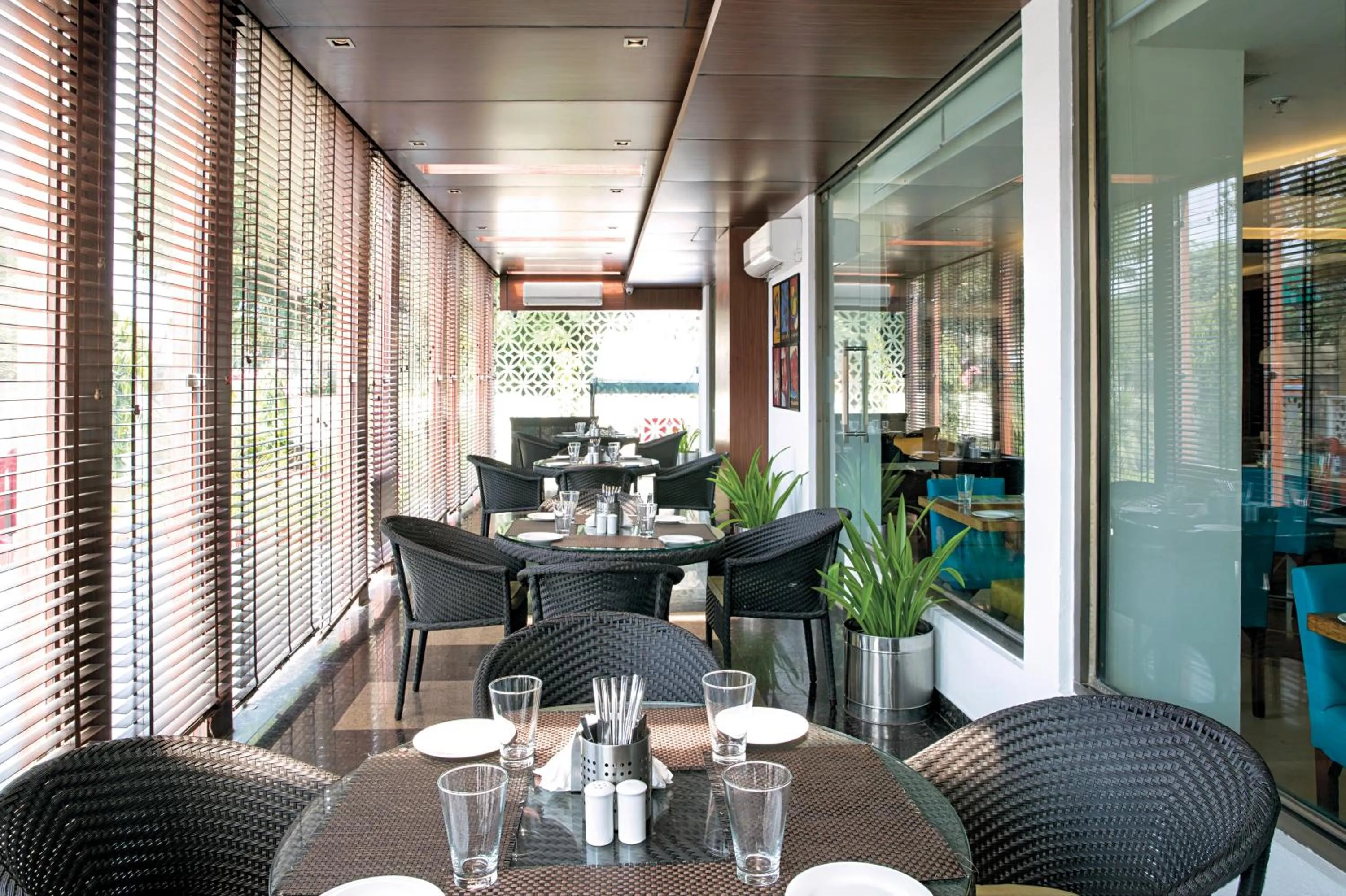 Food and drinks in Lemon Tree Hotel Alwar,Sariska