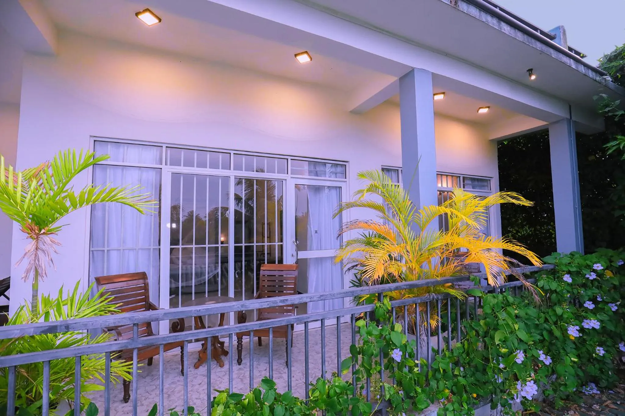 Property building in Tinara River Inn, Weligama