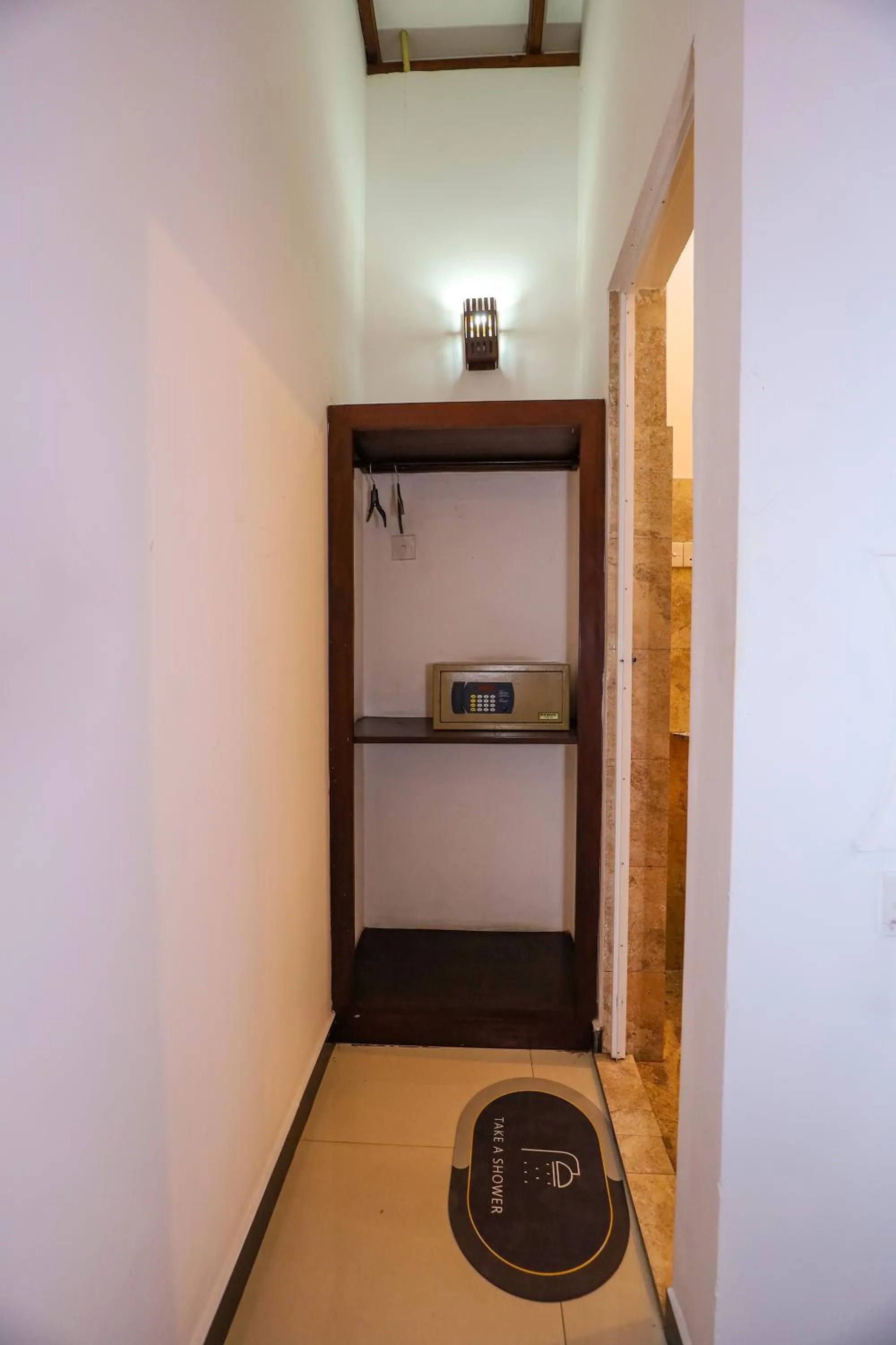 safe in Tinara River Inn, Weligama