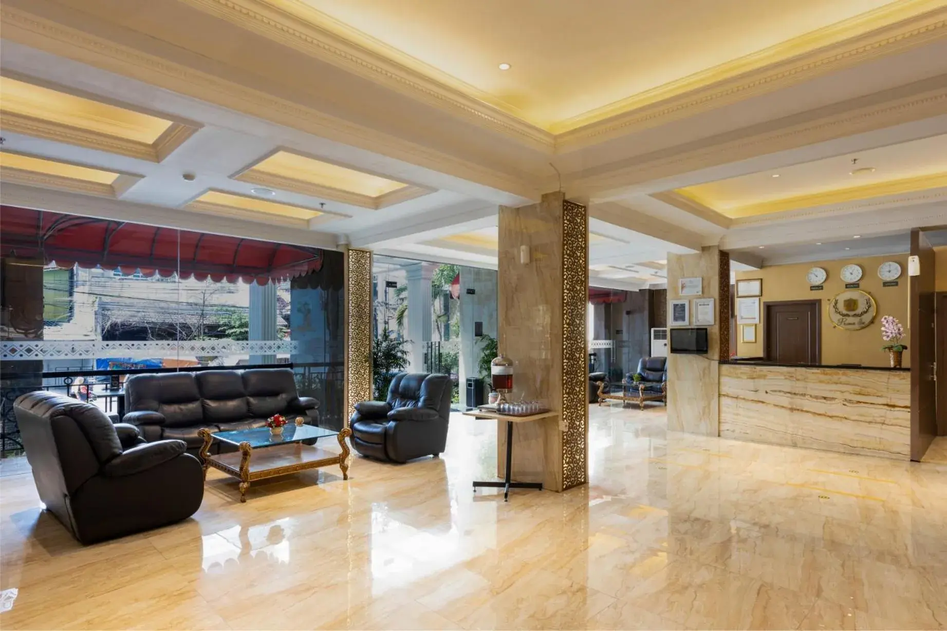 Lobby/Reception in Prima In Hotel Malioboro