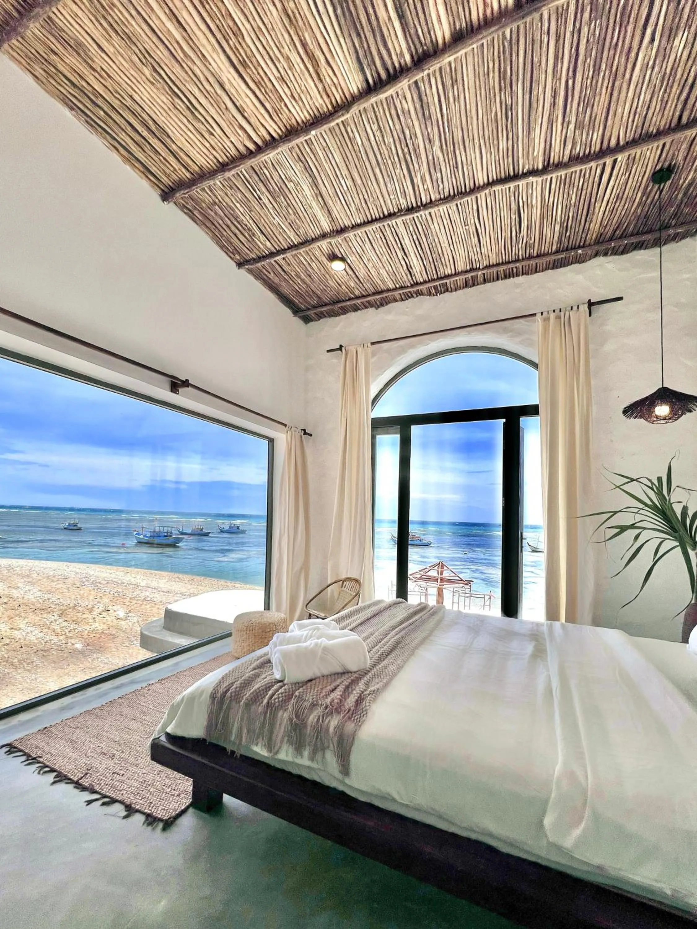 Deluxe Double Room with Side Sea View in Lalaland Retreat Phú Quý