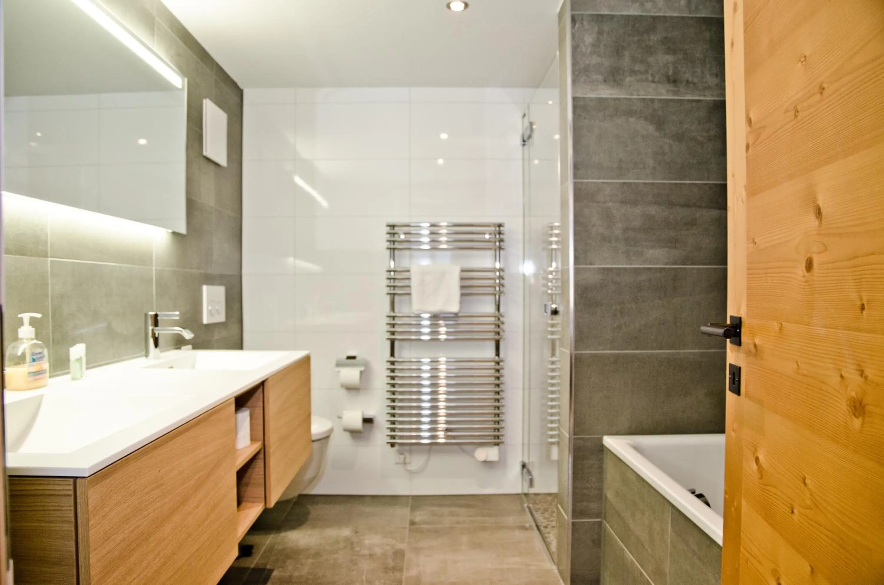 Bathroom in Apartment Fortuna 5.5 - GriwaRent AG