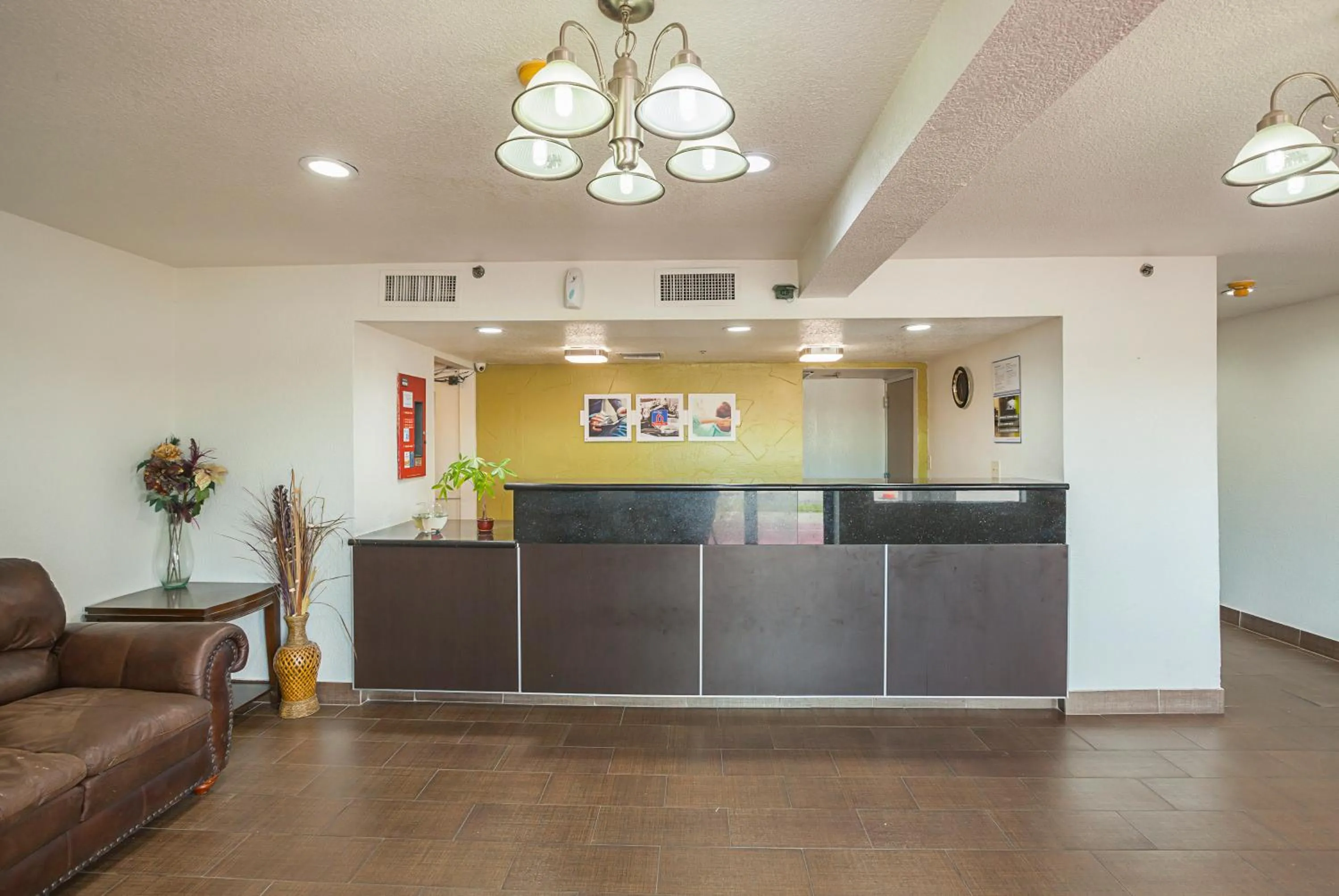Lobby or reception in Studio 6 Fort Worth, TX - Meacham