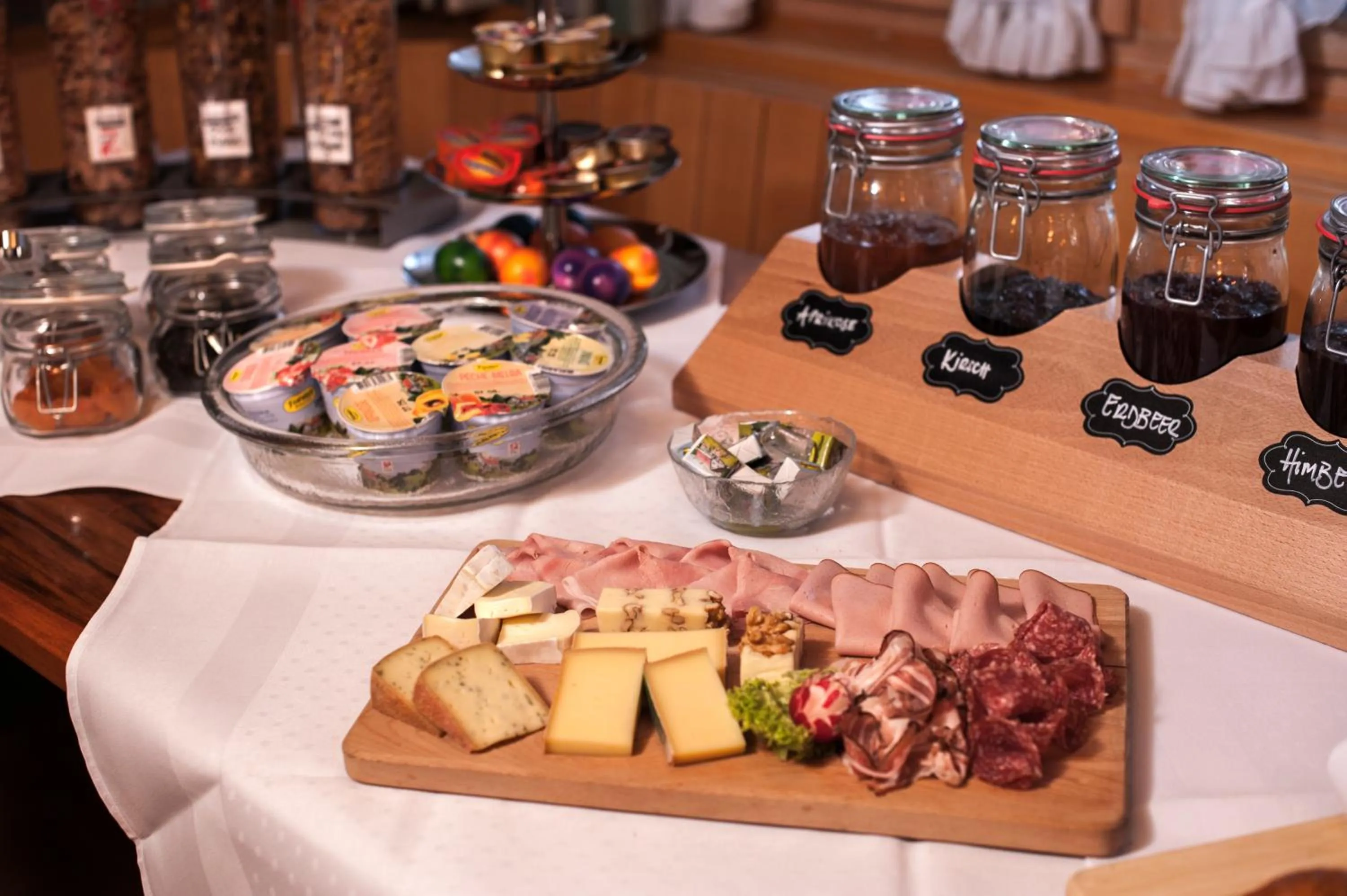 Food and drinks in Hotel und Restaurant Wolfensberg