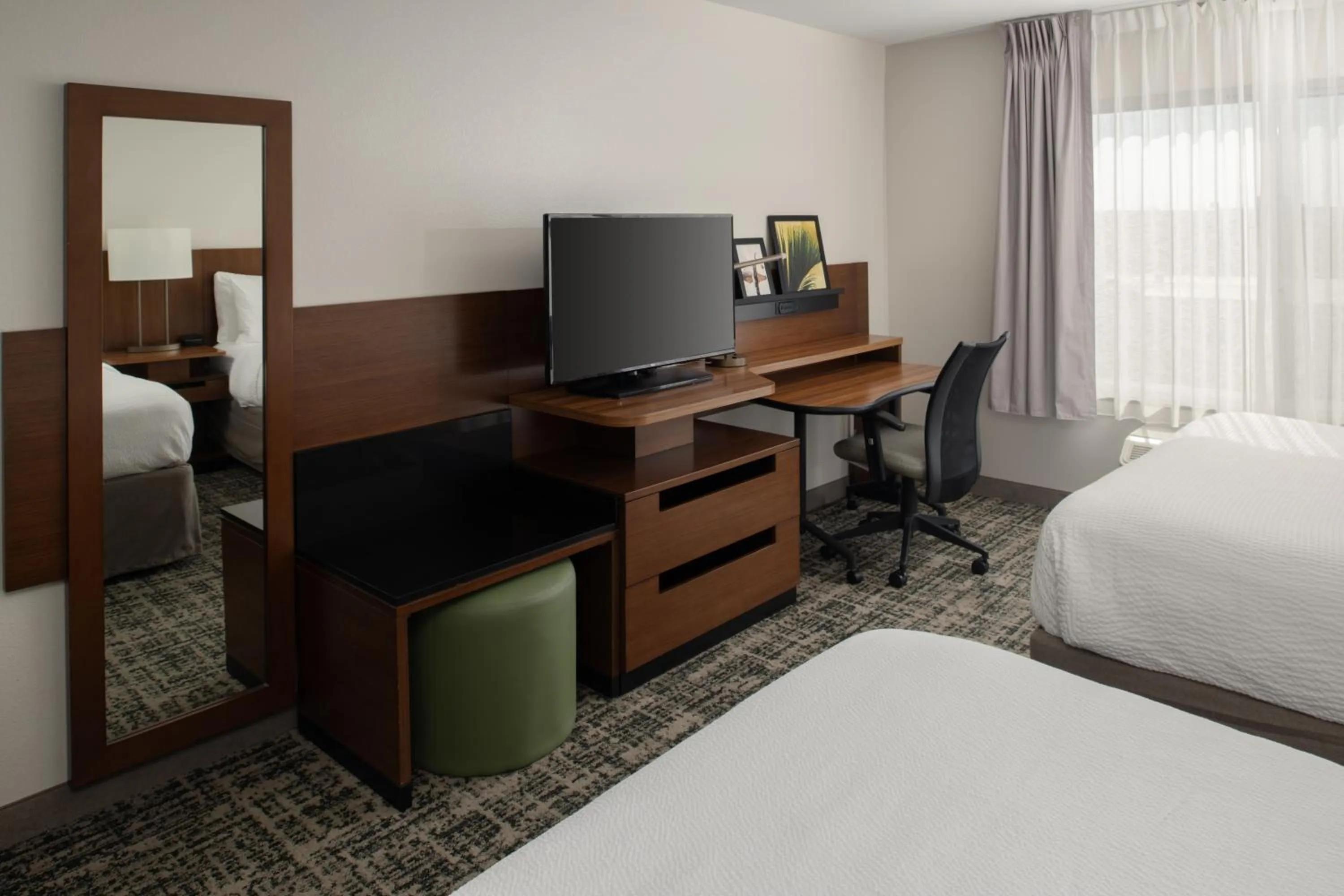 TV and multimedia, Bed in Fairfield Inn & Suites by Marriott Tampa Westshore/Airport