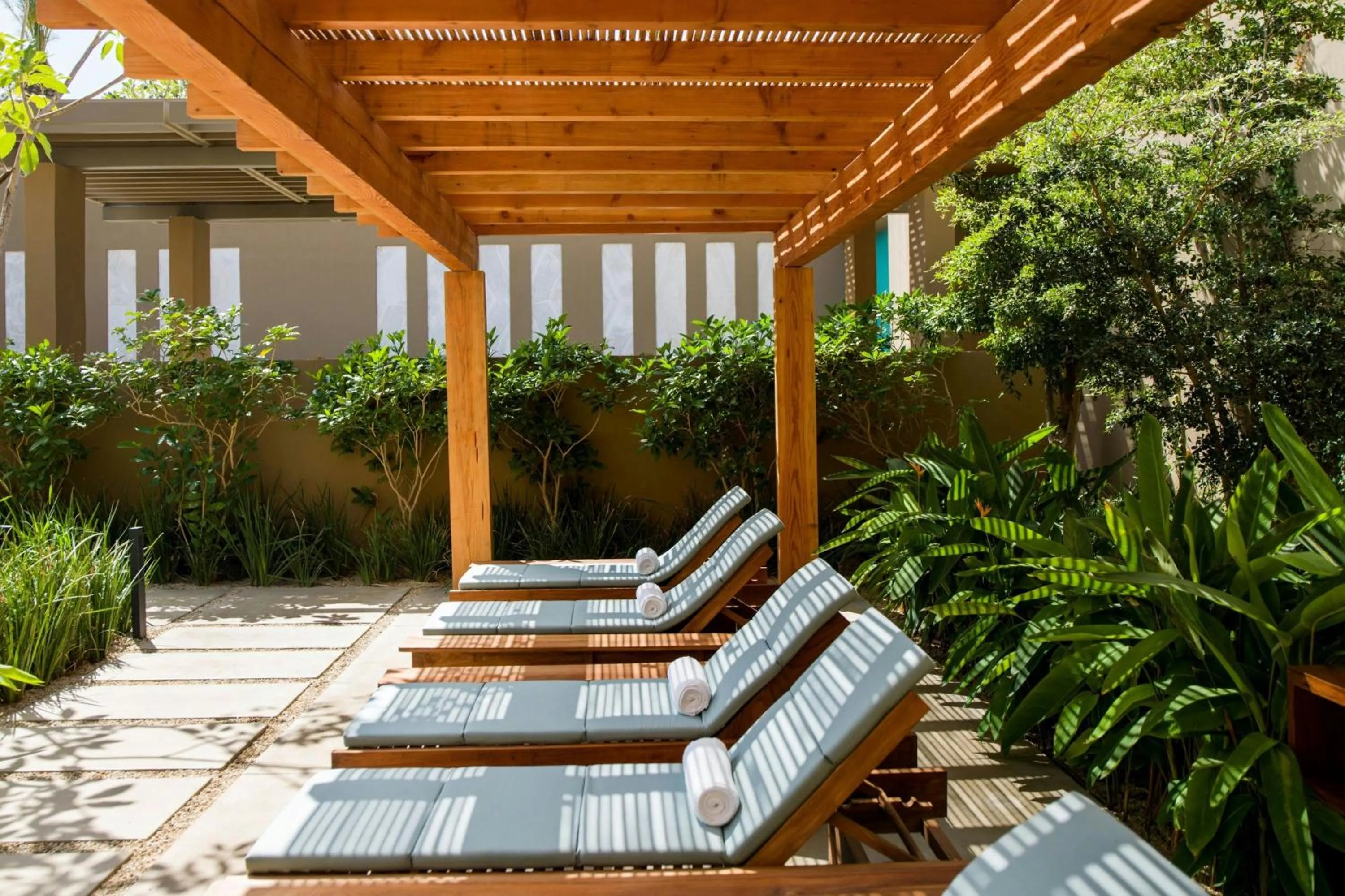 Lounge or bar in JW Marriott Los Cabos Beach Resort & Spa