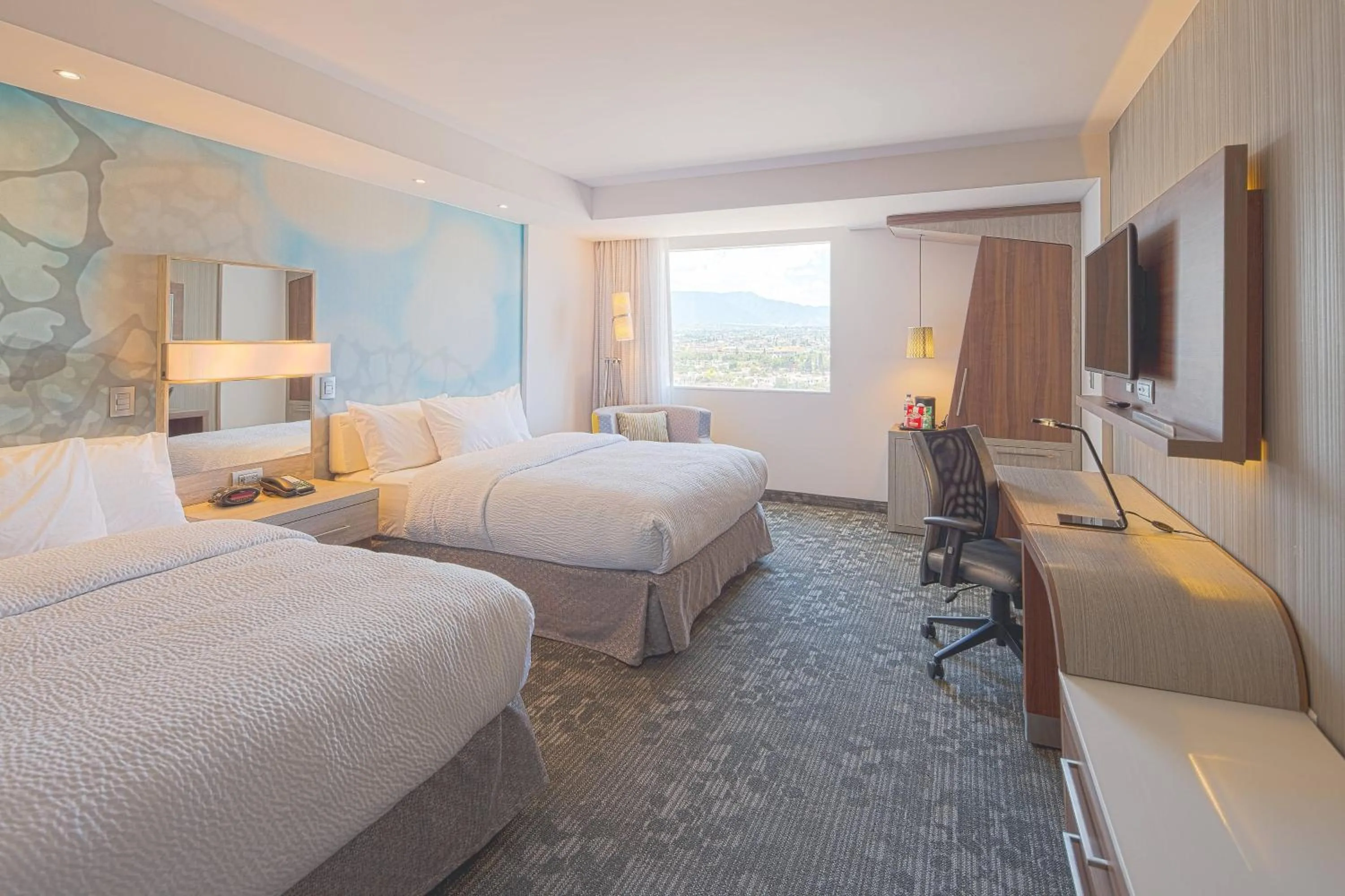 Photo of the whole room, Bed in Courtyard by Marriott Saltillo