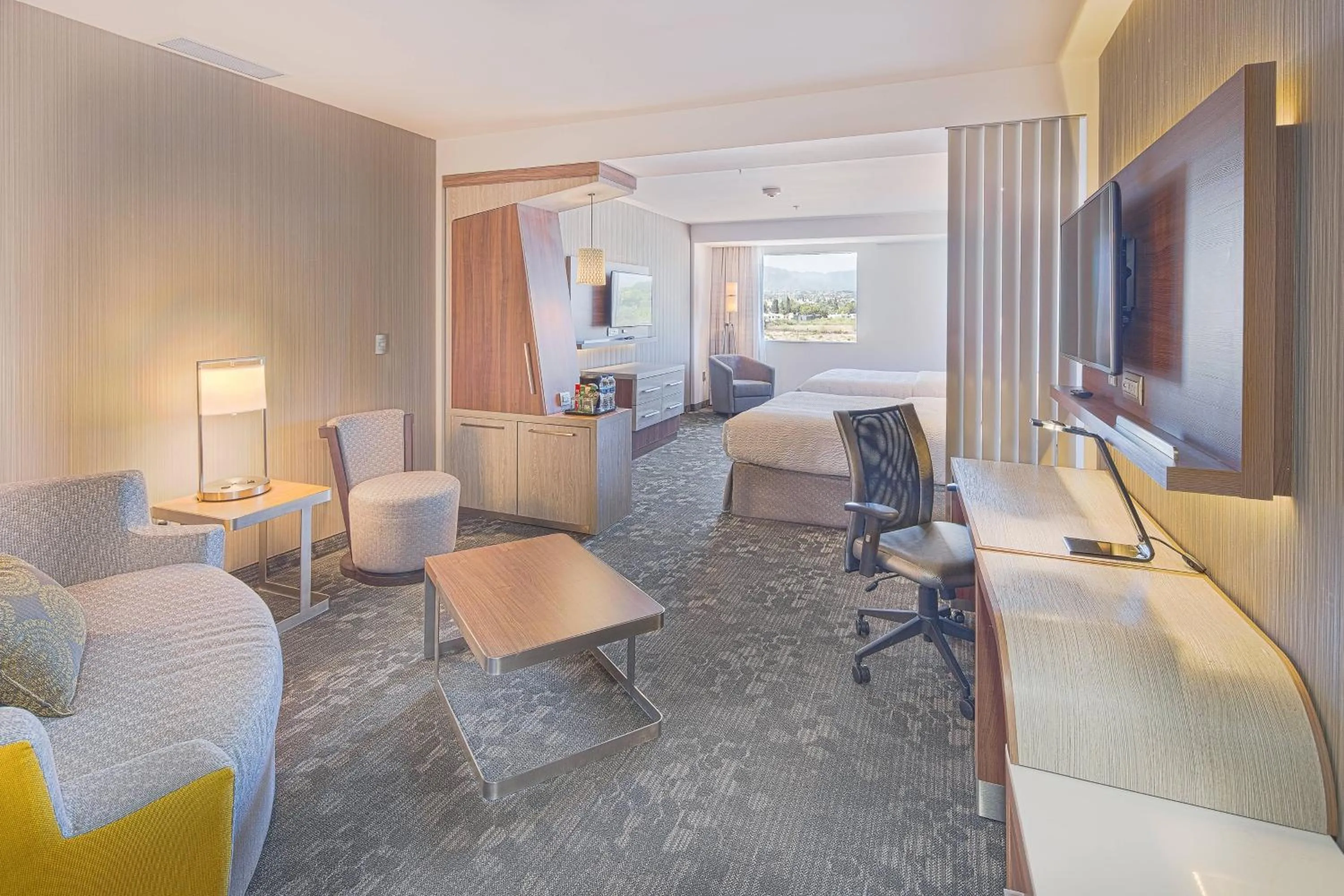 Living room in Courtyard by Marriott Saltillo