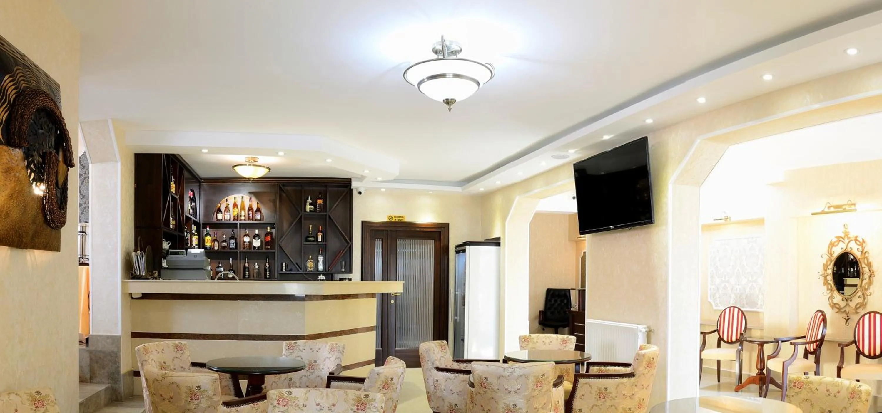 Dining area in Pensiunea Junior