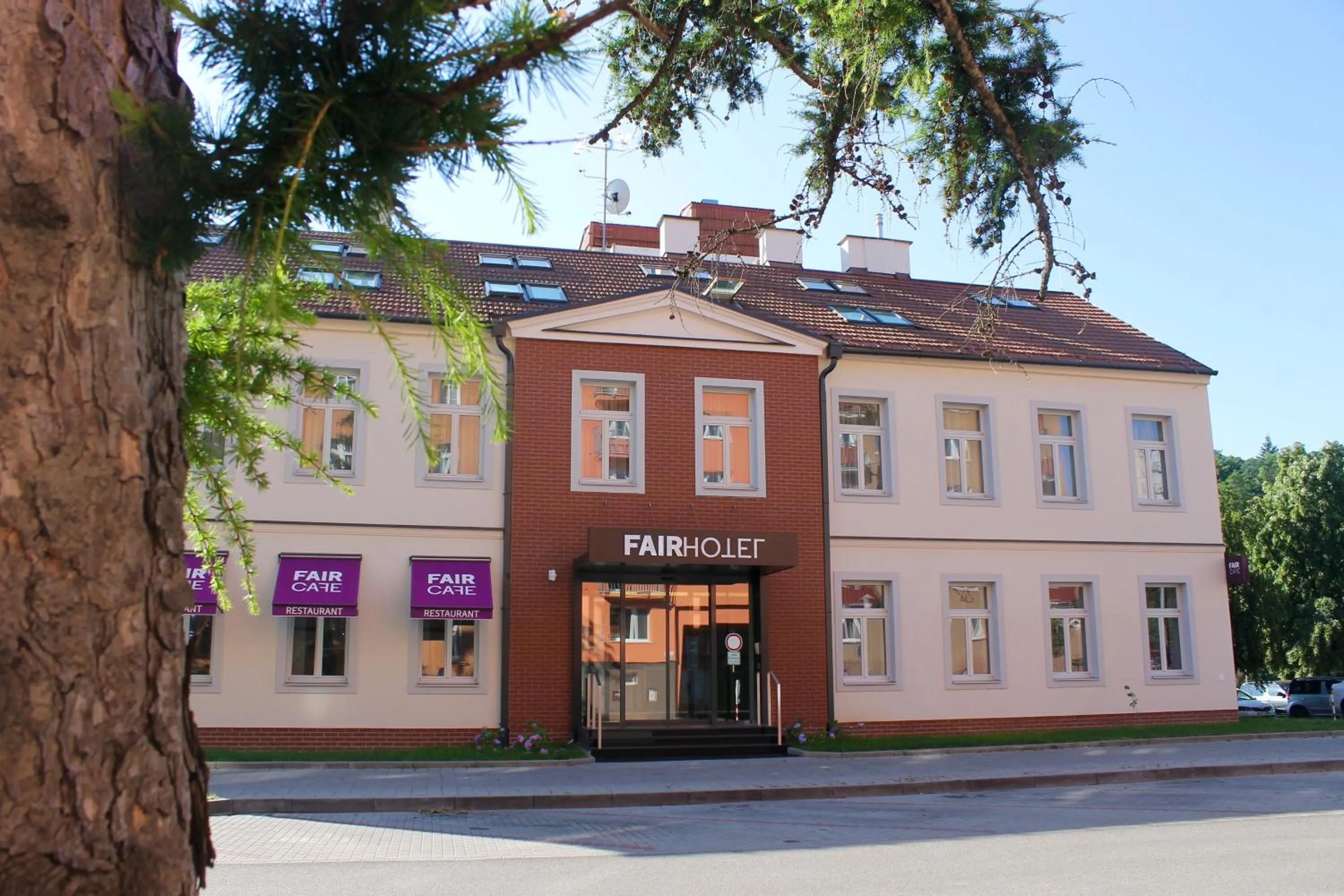 Facade/entrance in Fairhotel