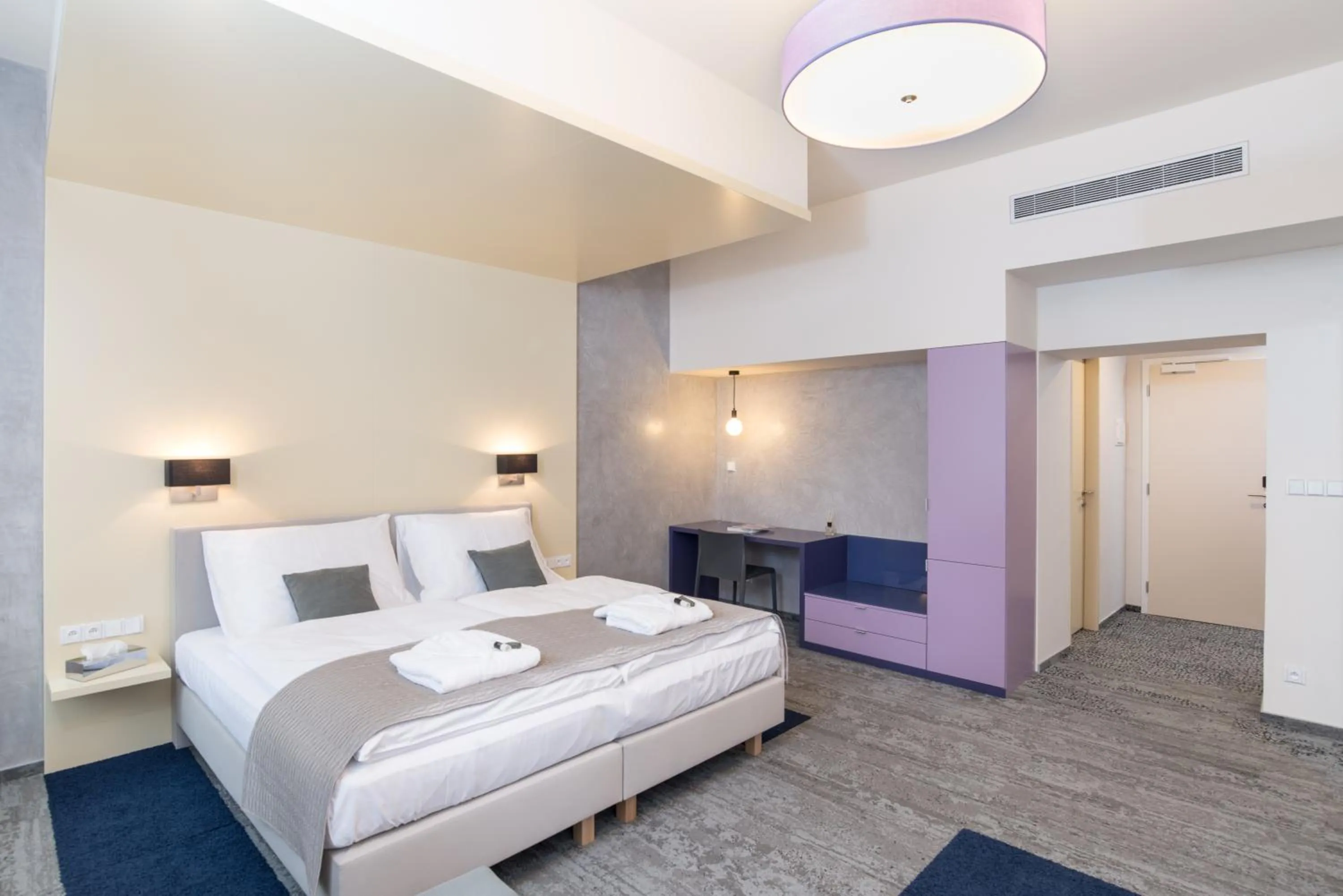 Photo of the whole room, Bed in Fairhotel