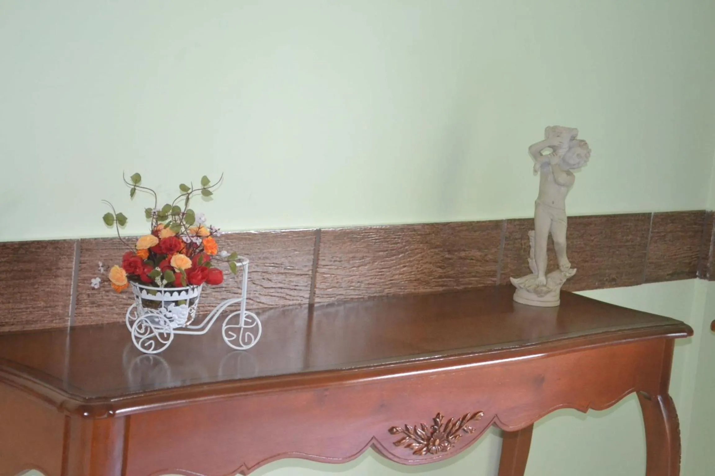 Decorative detail in Pousada Gruta