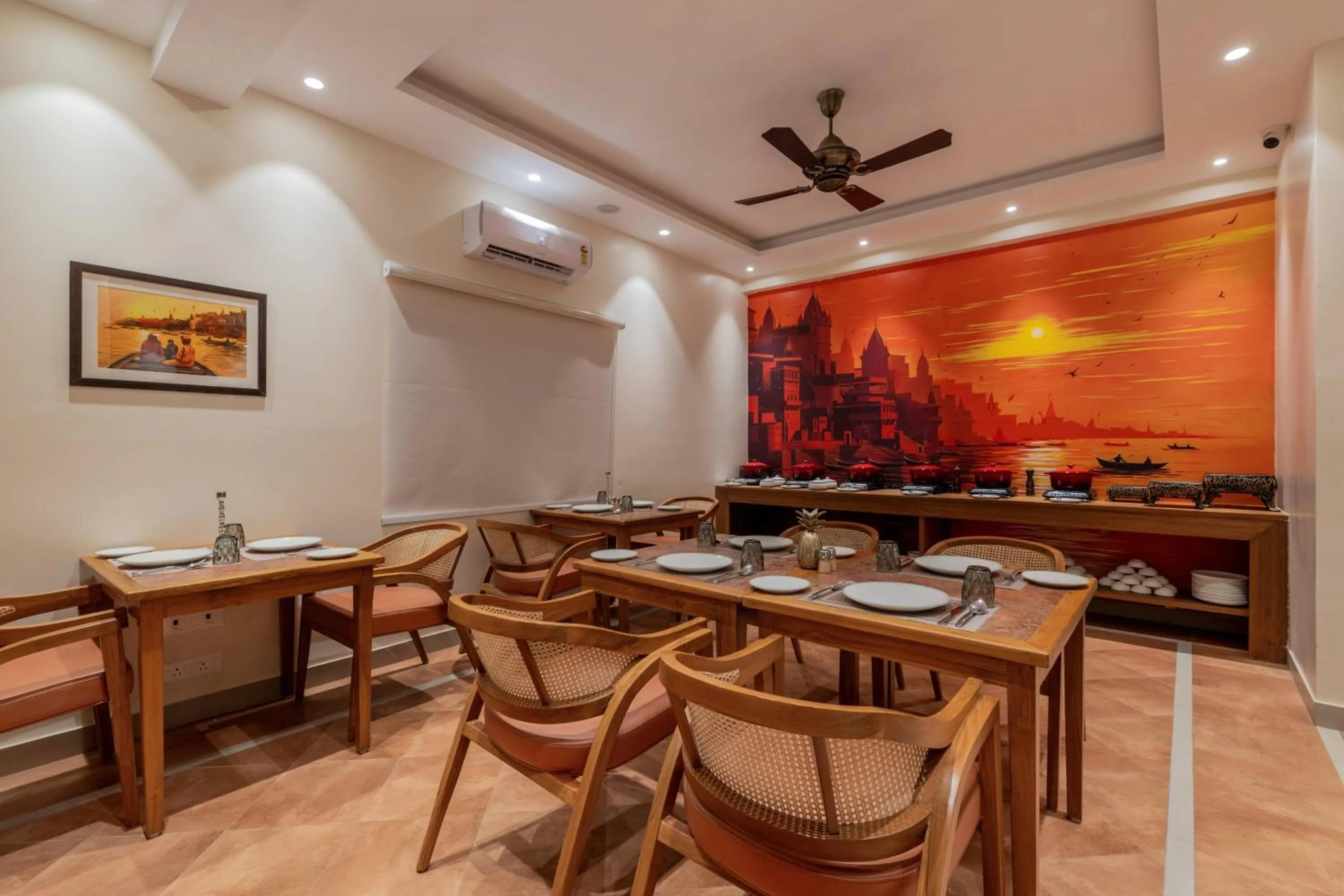 Restaurant/places to eat in juSTa Luxe Kashi Parampara, Varanasi