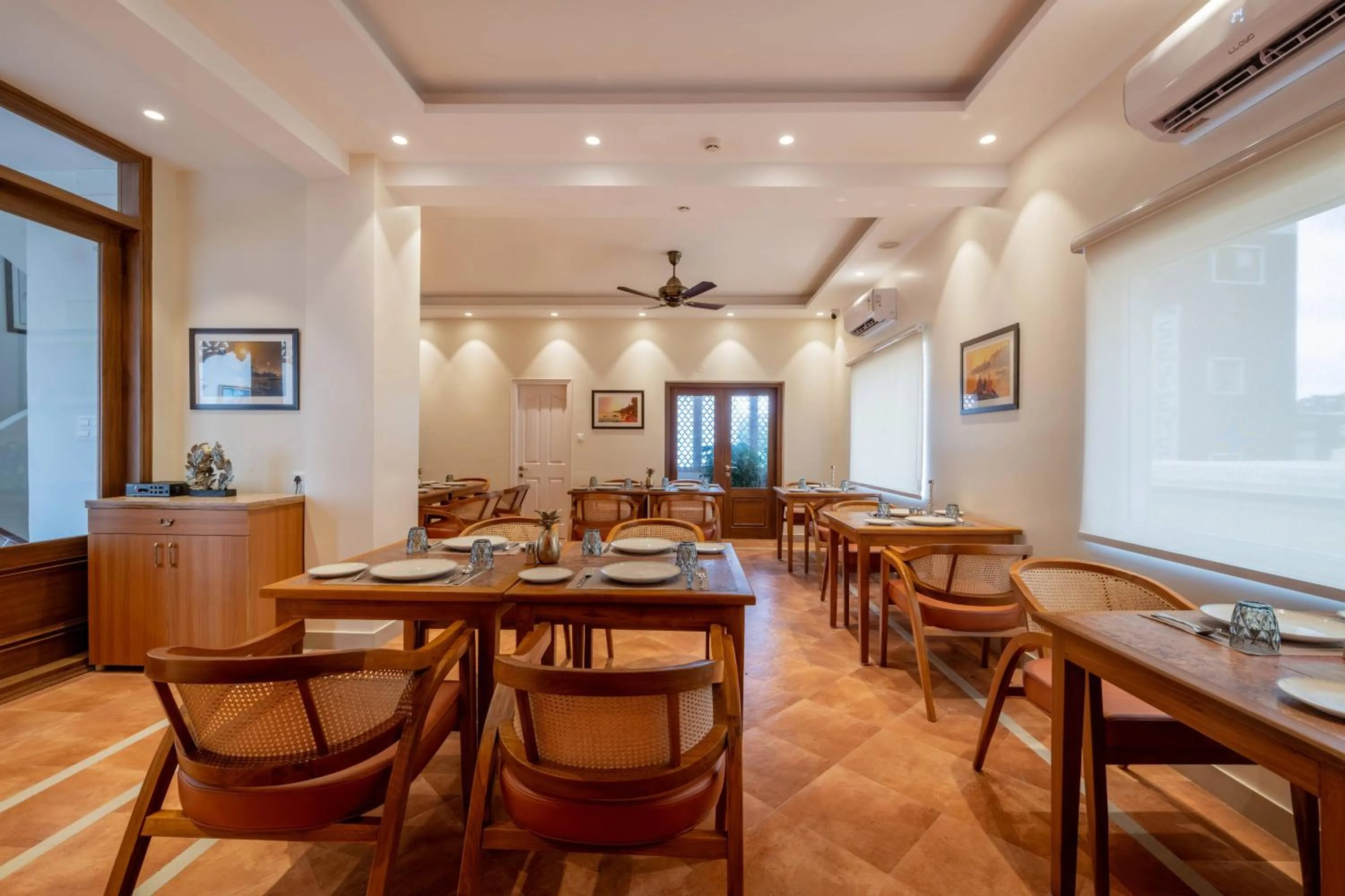 Restaurant/places to eat in juSTa Luxe Kashi Parampara, Varanasi