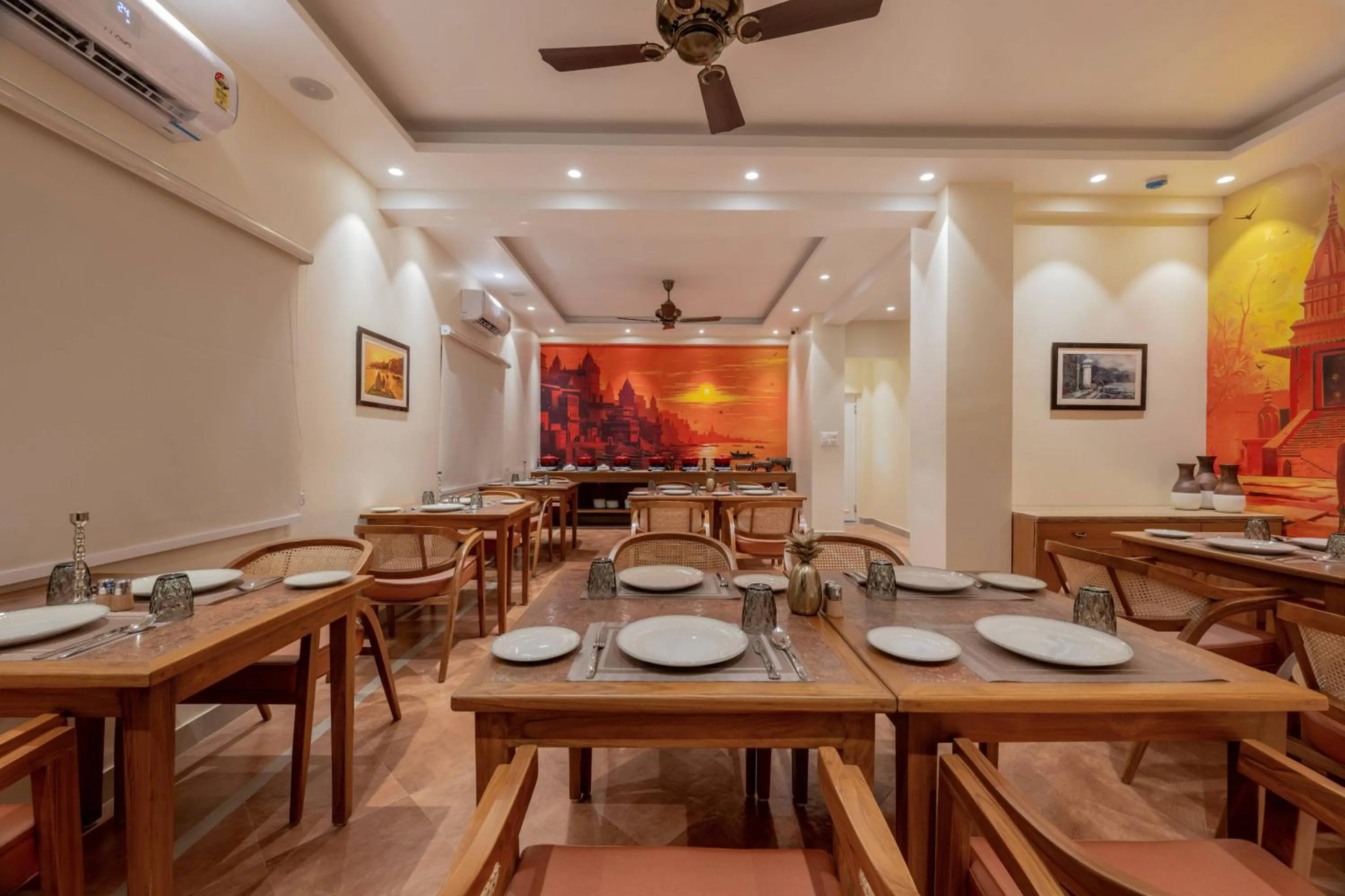Restaurant/places to eat in juSTa Luxe Kashi Parampara, Varanasi