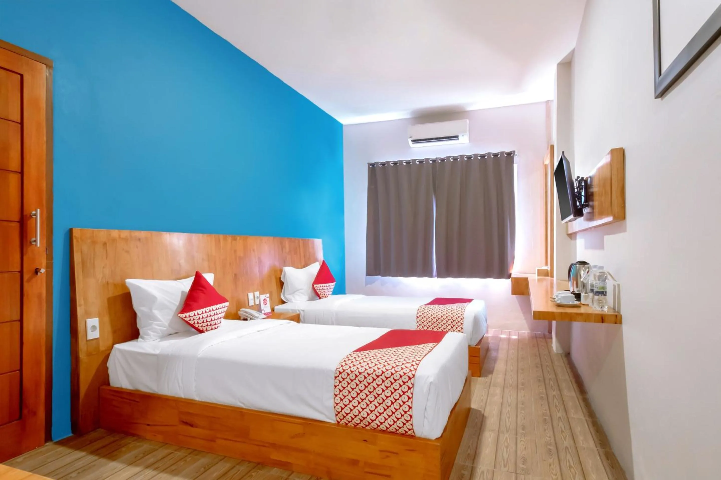 Delxue Twin Room in OYO 94746 Raz Residence
