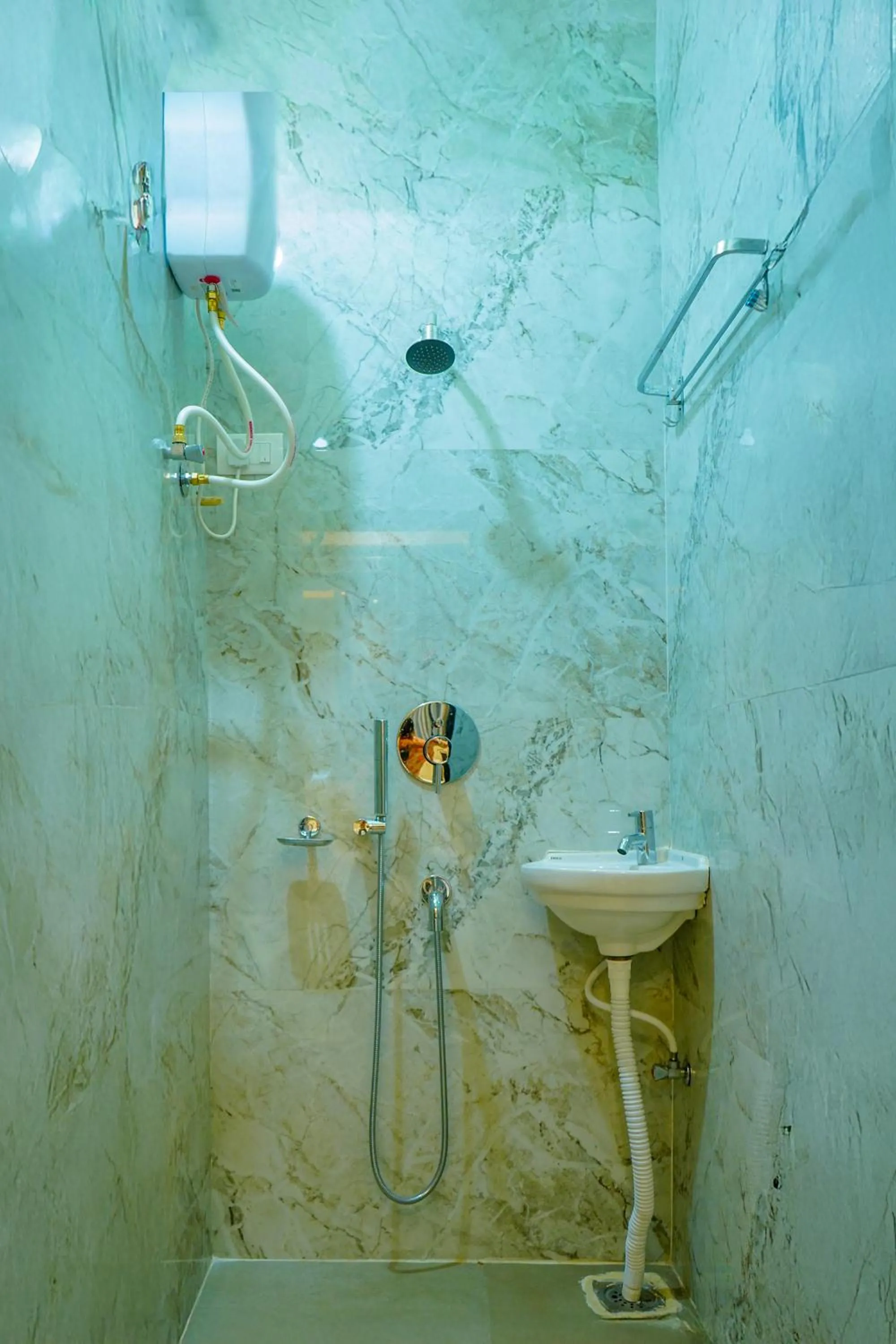 Twin Room in Gurudeva Dham Akkalkot