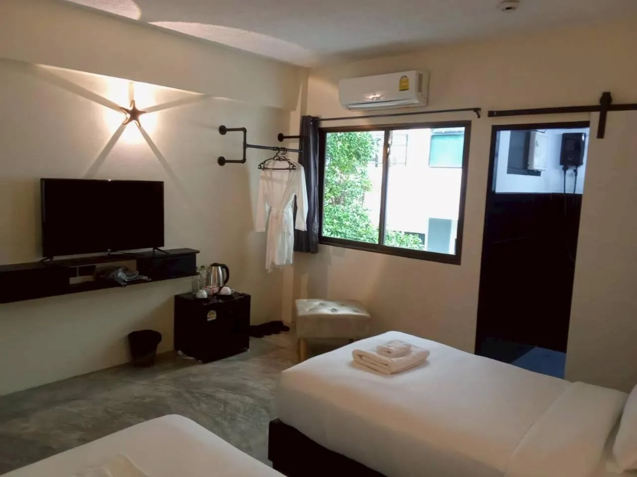 Deluxe Twin Room in VS Beach Front