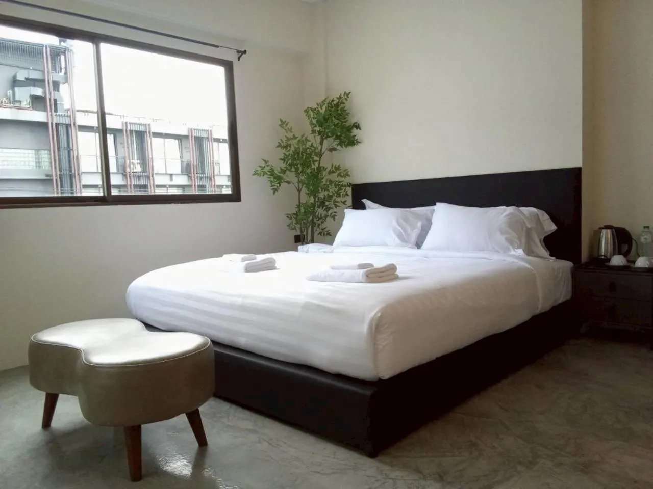 Deluxe Double Room with Sea View in VS Beach Front