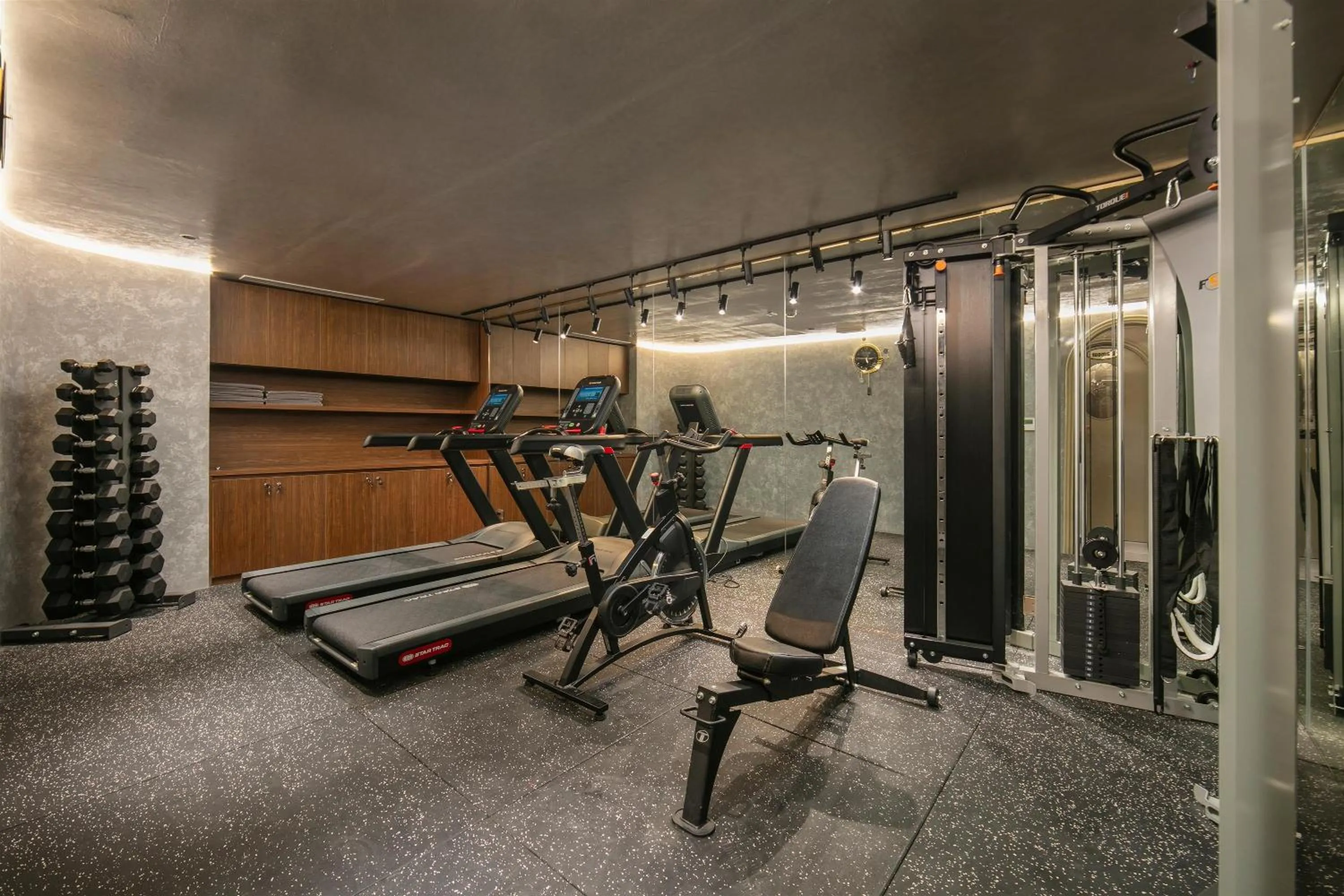 Fitness centre/facilities in Proverb Hotel Hanoi